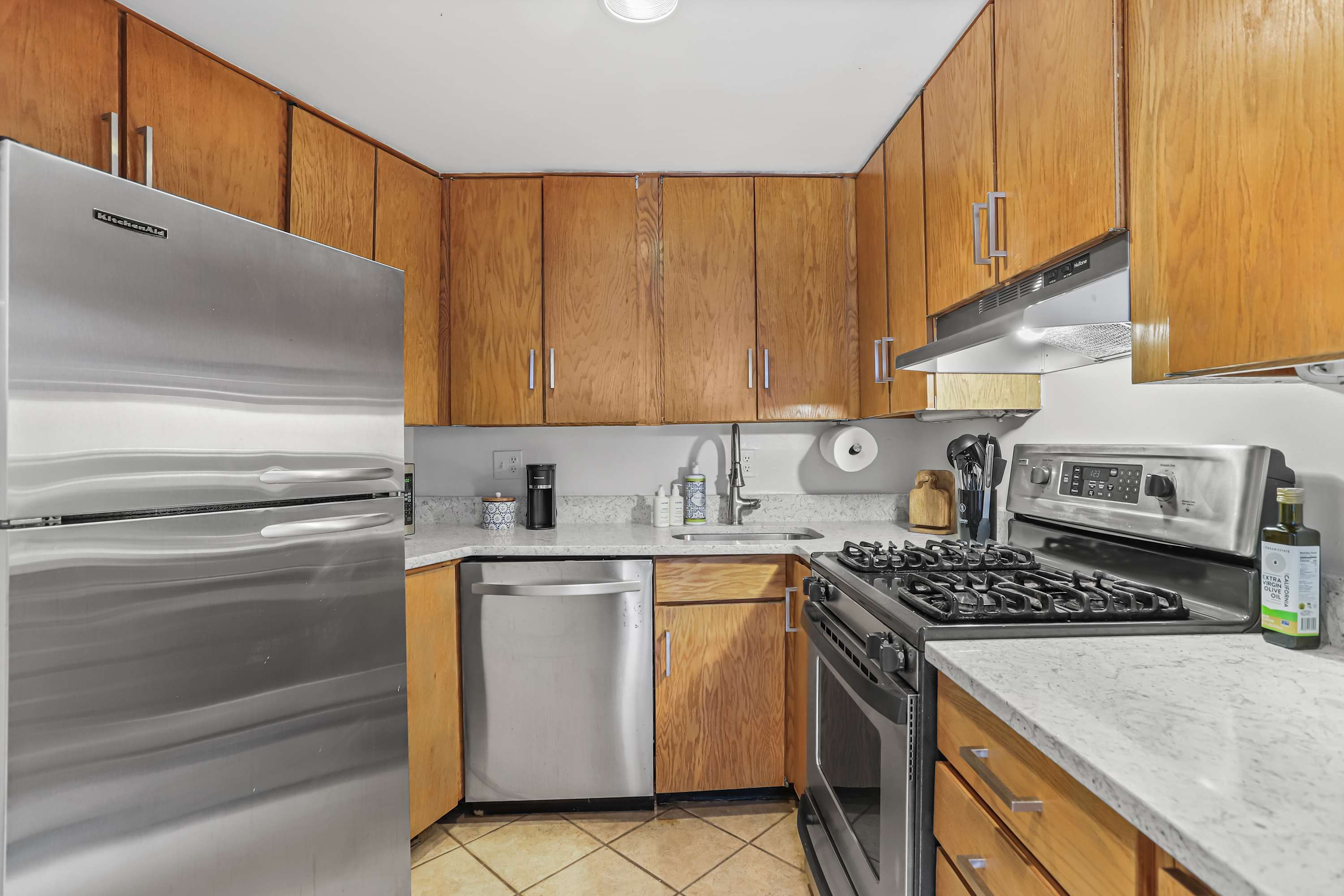 Sojourn Top-tier Walk Score by Chic Local Eateries 4