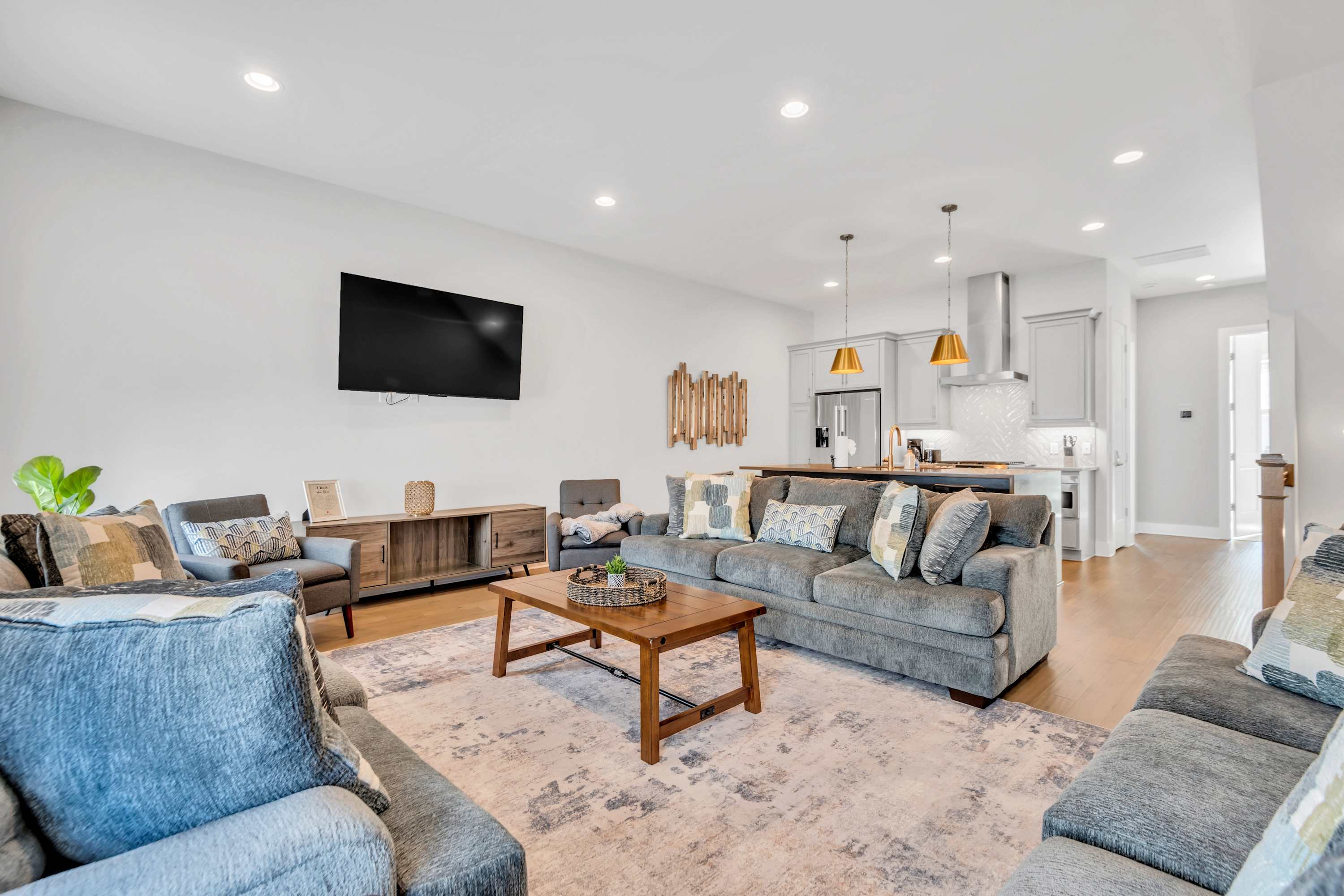 Incredible Downtown Nashville Skyline View *14 Bed