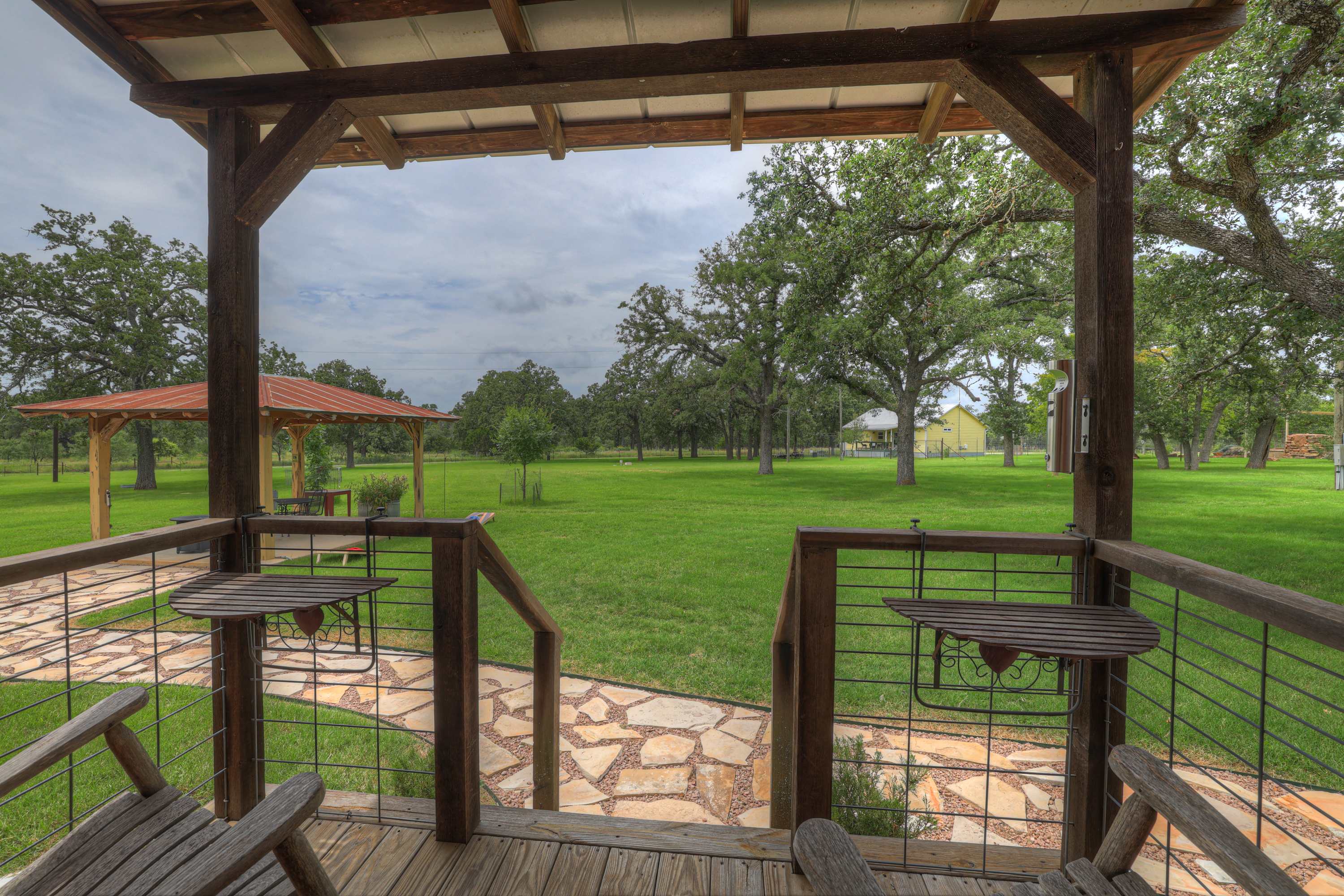 Cabins Out Back-Nest 7