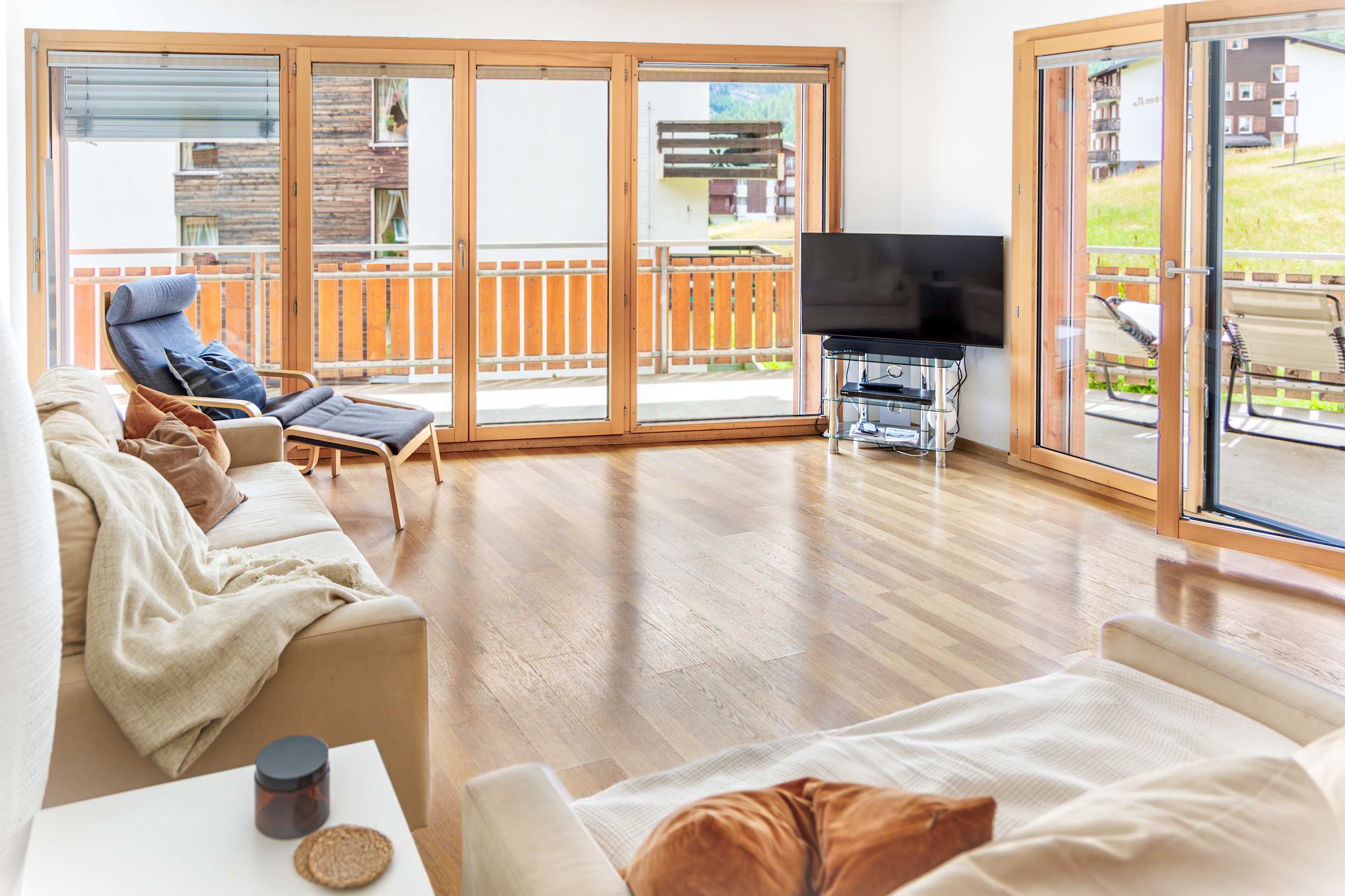 Anatas 21 - Modern Ski in-out 3-Bedroom apartment — Saas-Fee, Valais — vacation rental
