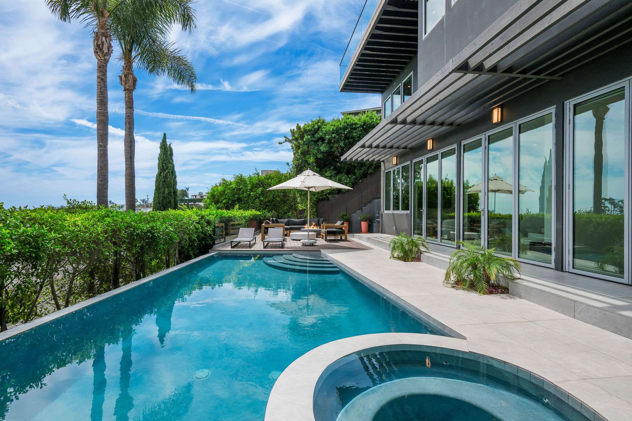 LA Reserve by Stay Awhile Villas — Los Angeles, CA — vacation rental