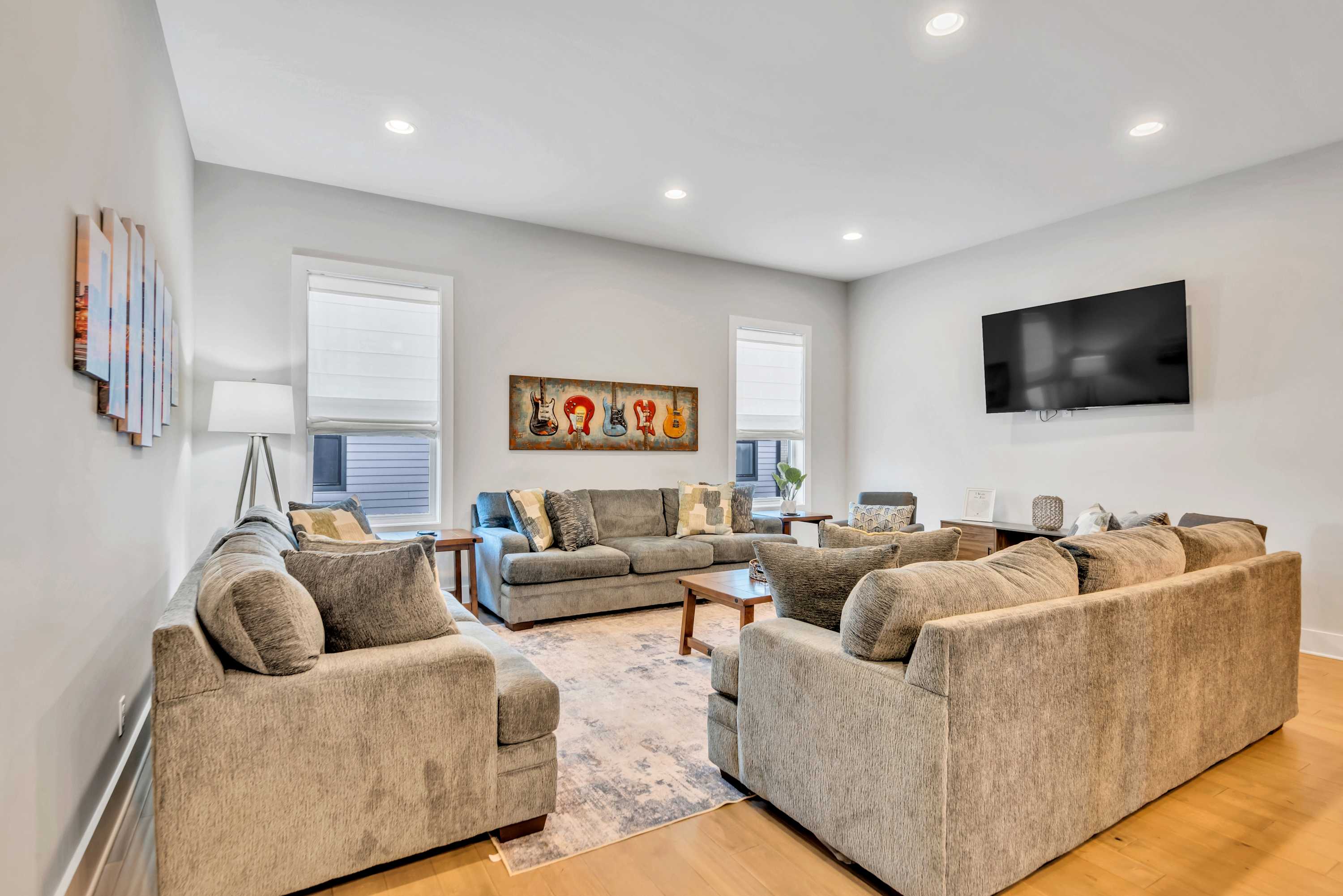 2 Massive Nashville Homes - Stunning Downtown View