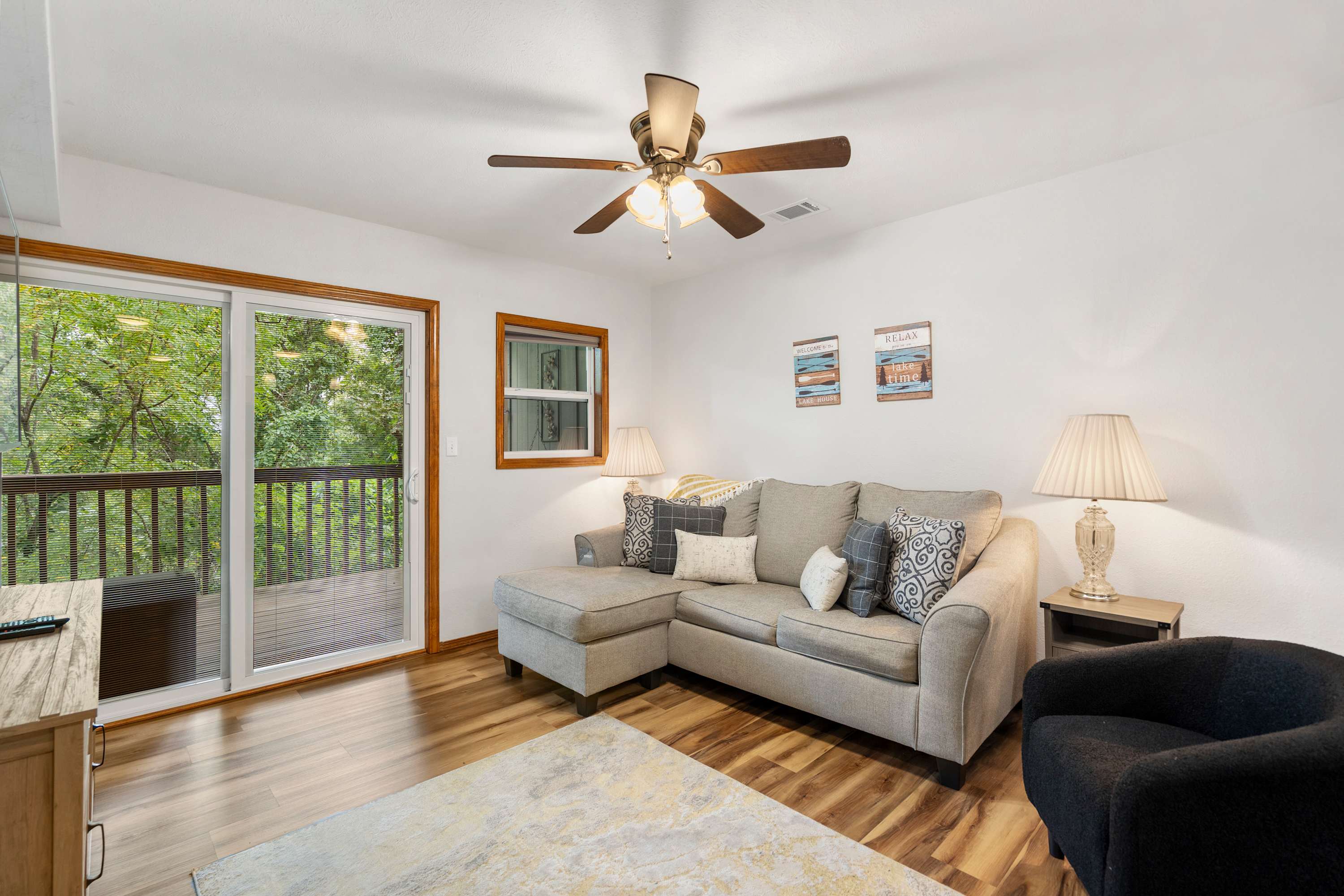 The Greenview Haven: Cozy For 6!