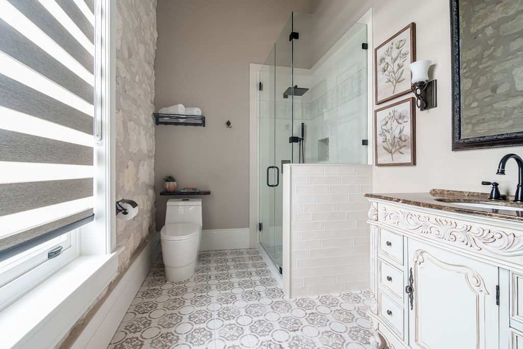 The Bank Suite B | Photo 21