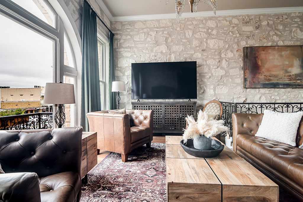 The Bank Suite B | Photo 9