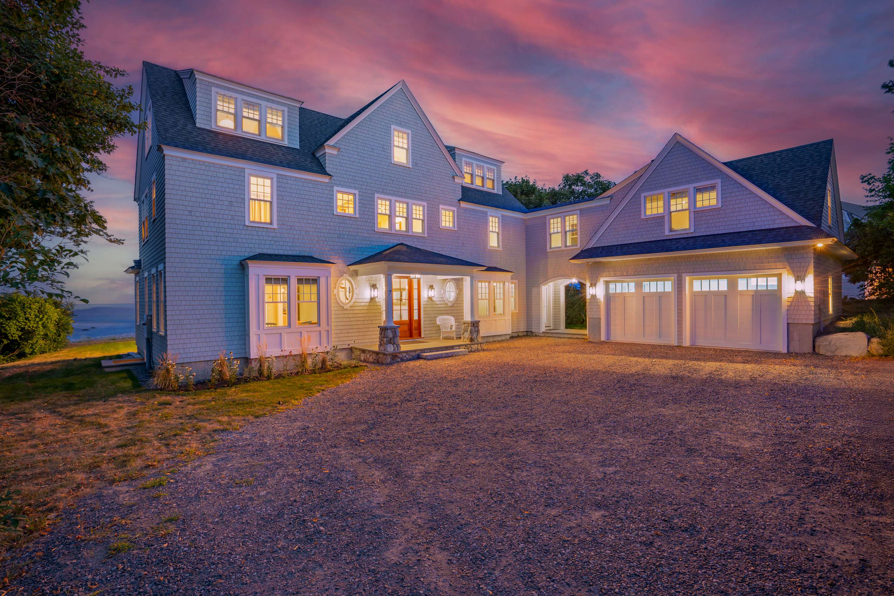 Oceanfront Home w/ Semi-Private Beach • Sleeps 12 7