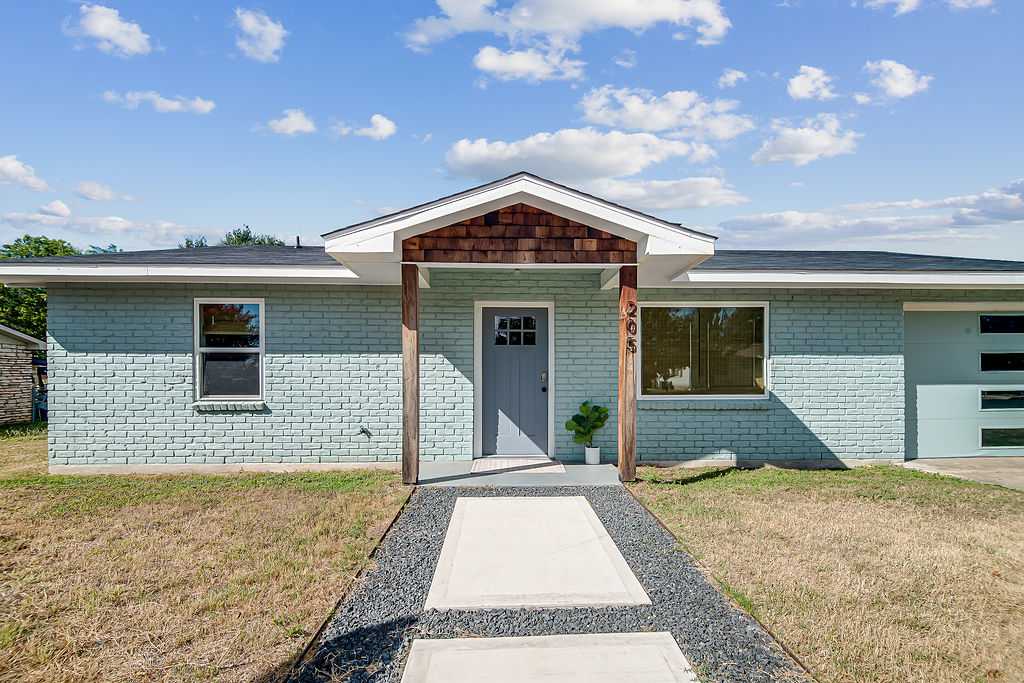 Brick Haus | Photo 7