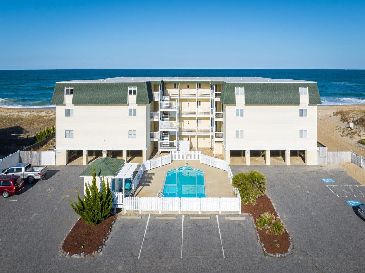 Beachfront Condo with Ocean Views and Pool Access! — Kill Devil Hills, NC — vacation rental