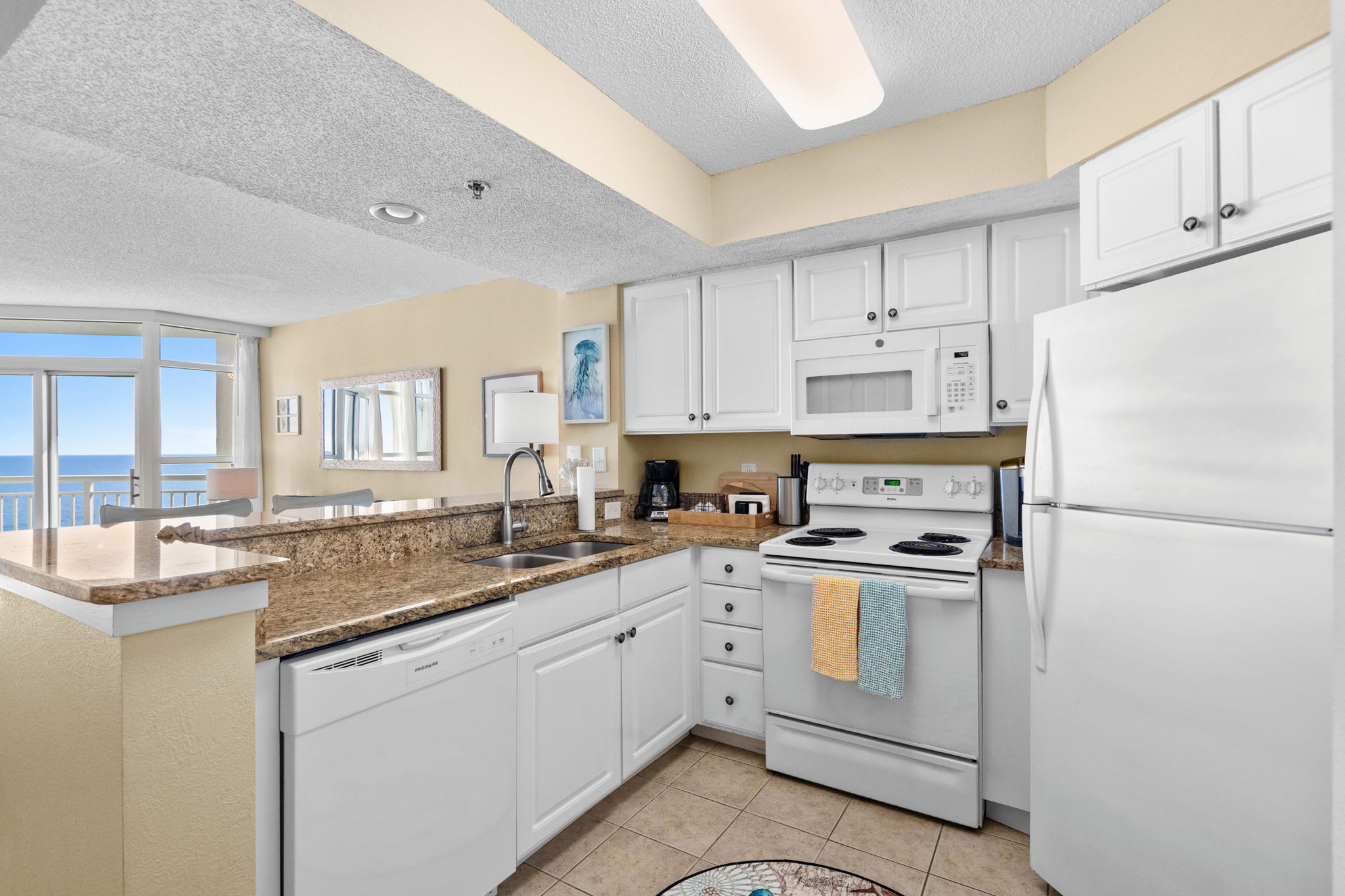 Fully equipped for your meals.