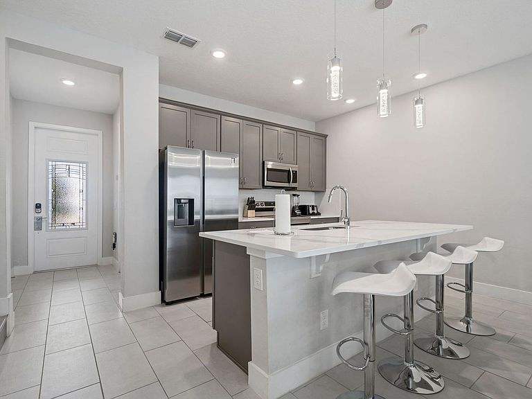 Modern villa w/pool & near Disney