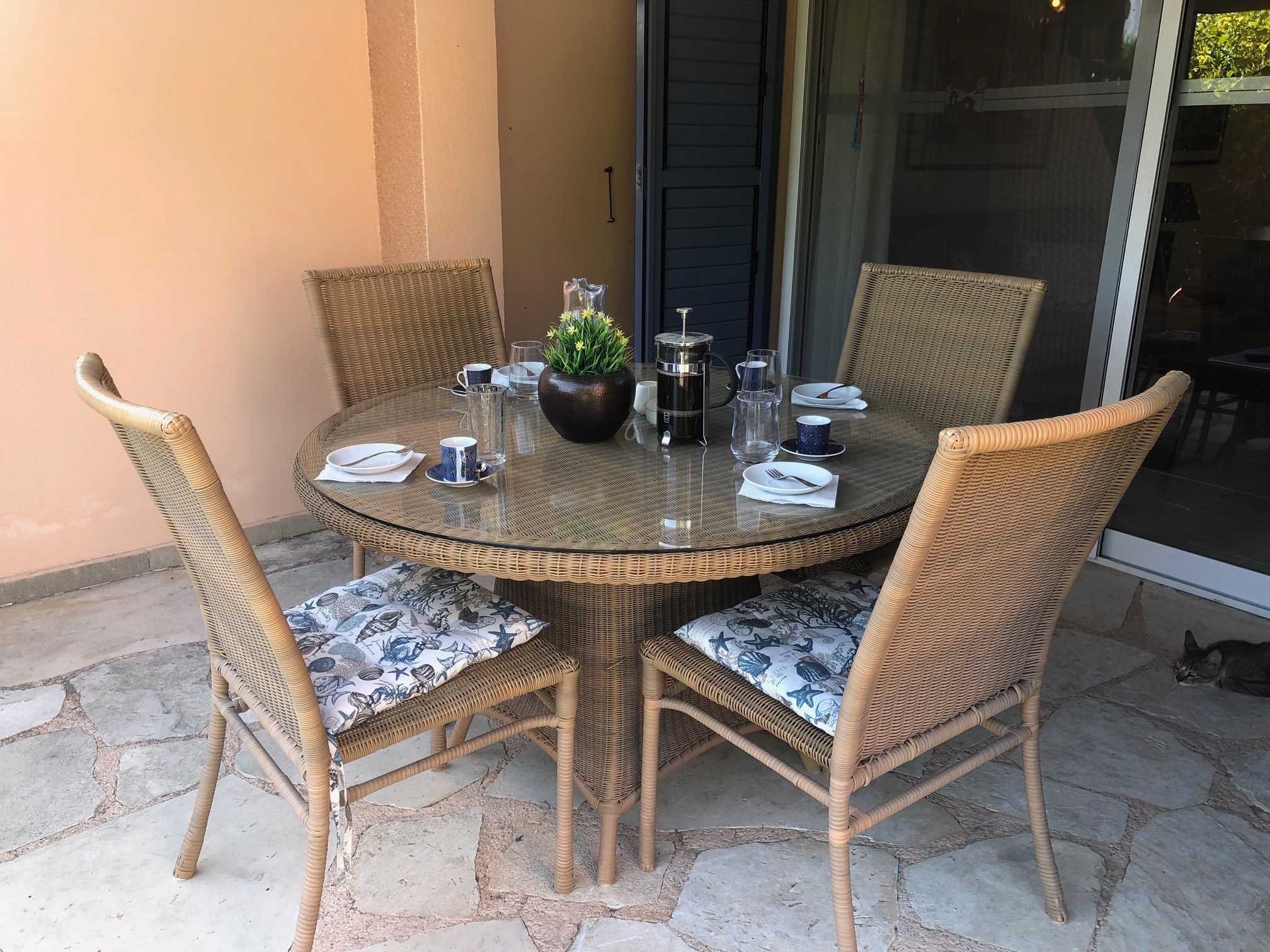 Limnaria Villas - Comfy 2BR, 2 bath Ground Floor Apart. Pvt Garden