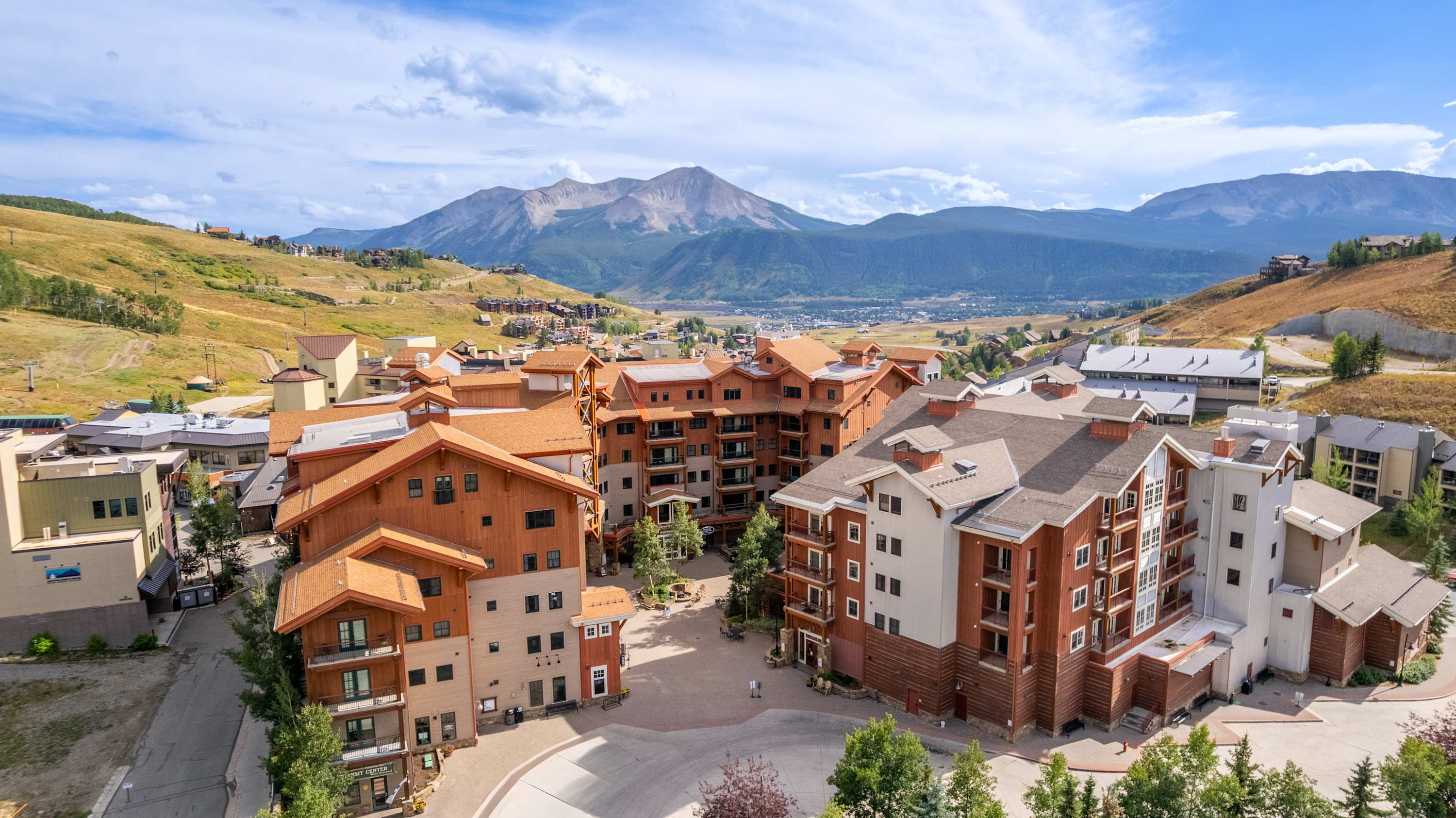 Spacious King Room, Amazing View and Spa like Bath — Crested Butte, CO — vacation rental