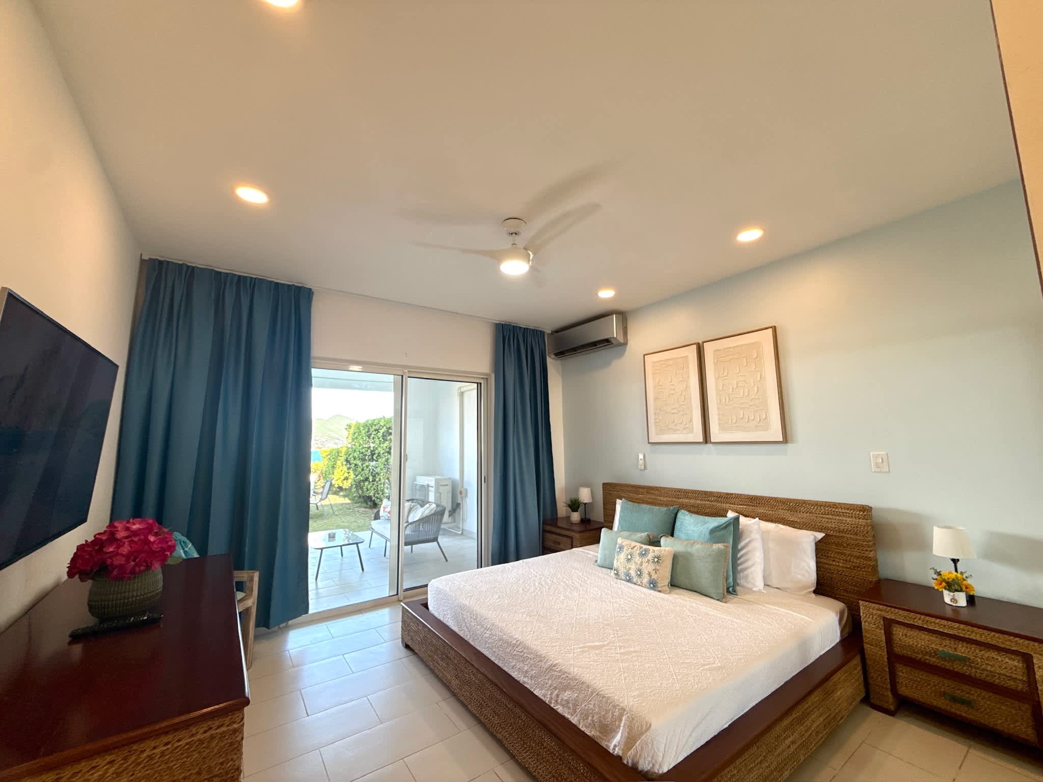 SeaView 2Brm Ocean Front Condo · Simpson Bay | SeaLaVie SXM — photo 14