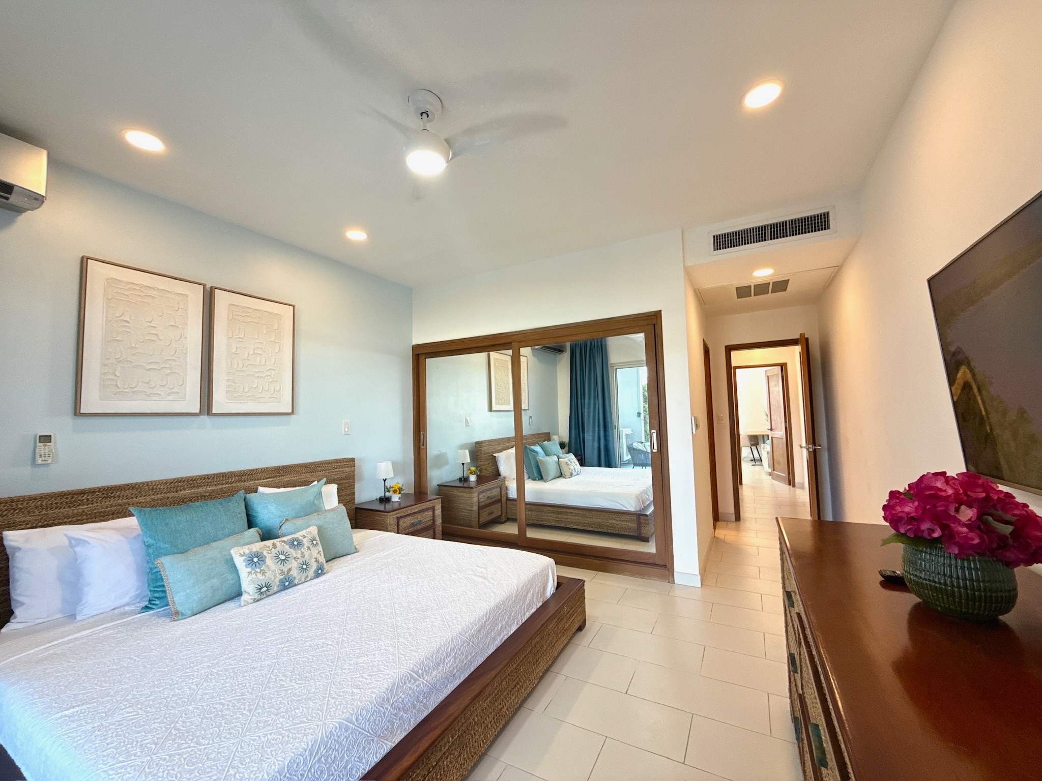 SeaView 2Brm Ocean Front Condo · Simpson Bay | SeaLaVie SXM — photo 15