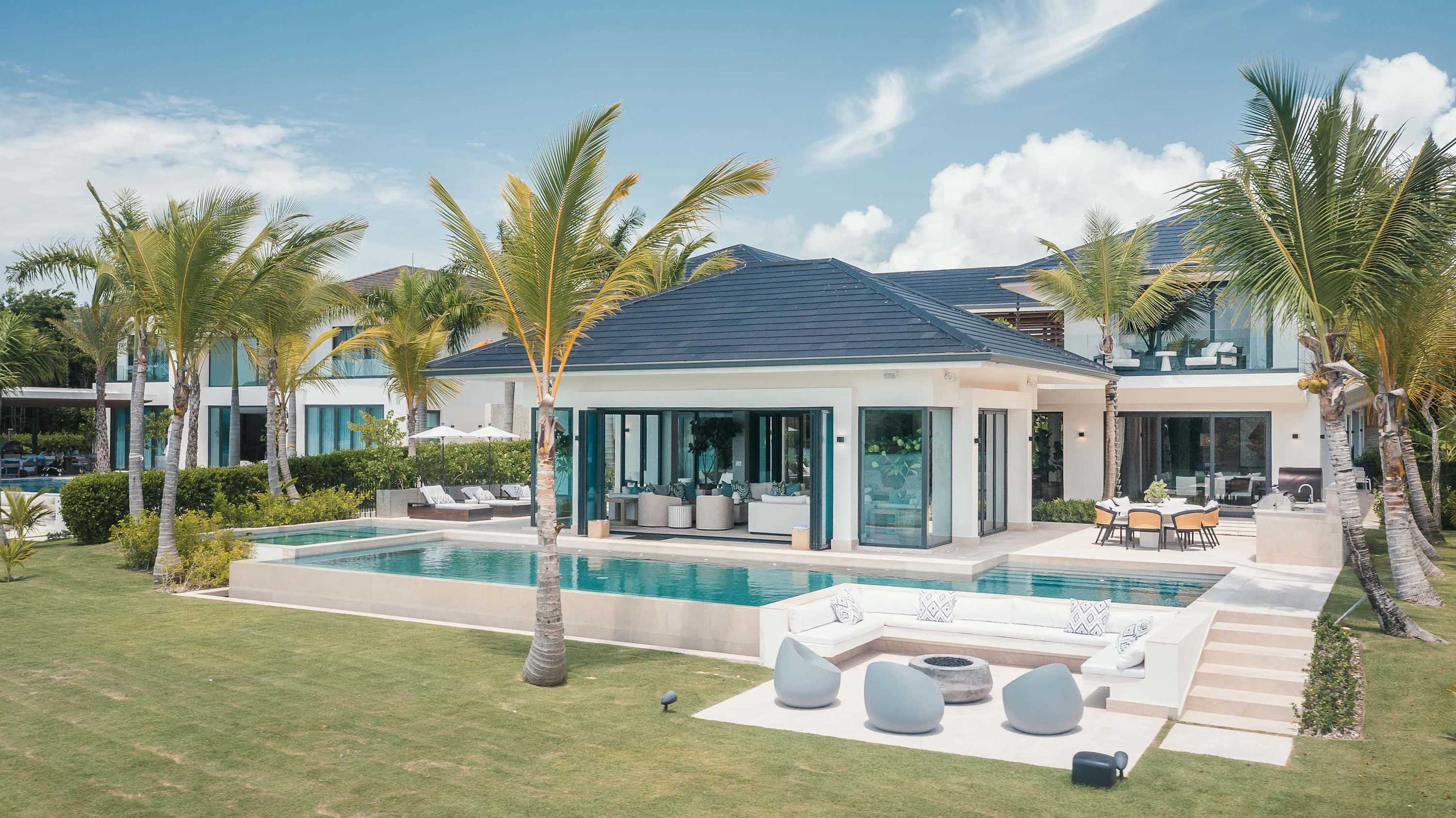 Canoa 8 – Spectacular 6/7-Bedroom Villa with Lake View & Convertible Studio — Punta Cana, La Altagracia — vacation rental