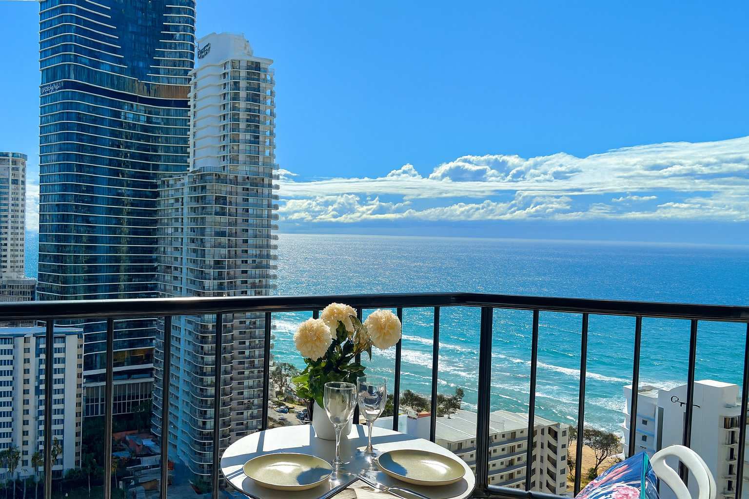 Top Ocean View Artistic Apt — Surfers Paradise, QLD — vacation rental