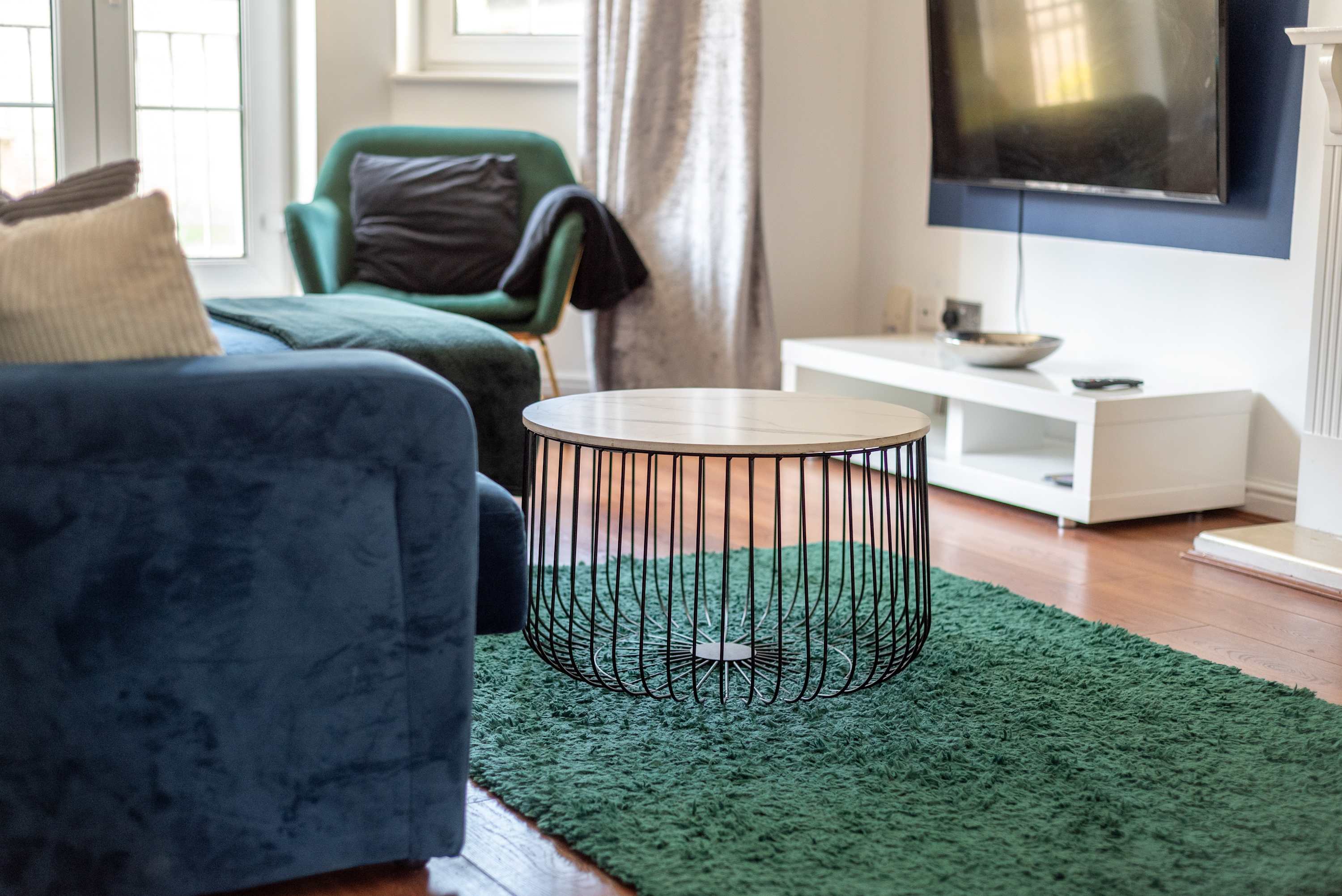 Spacious Apt Stay - Near City Centre & Tram -Walk to Leith in Edinburgh EH6 - Property image 9 - VivreStays