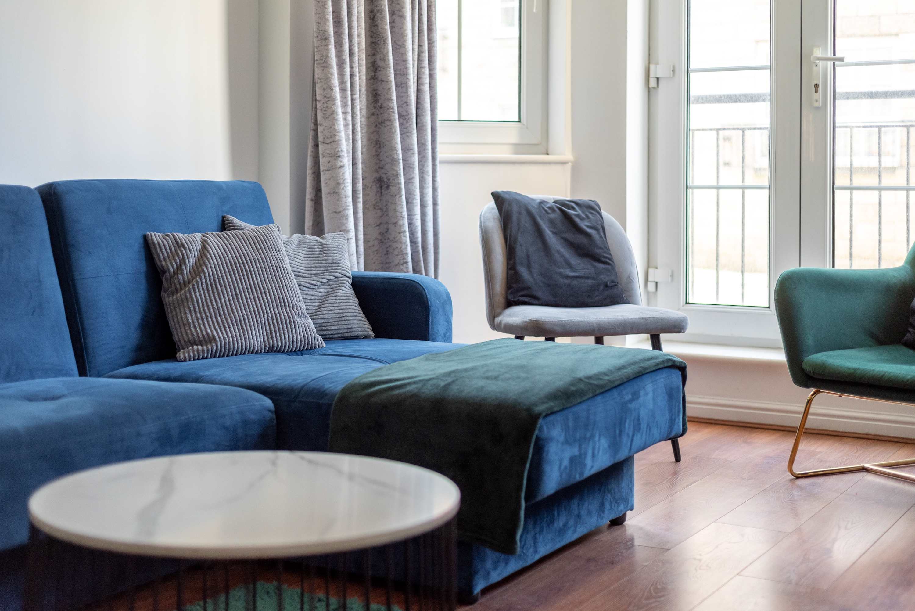 Spacious Apt Stay - Near City Centre & Tram -Walk to Leith in Edinburgh EH6 - Property image 10 - VivreStays