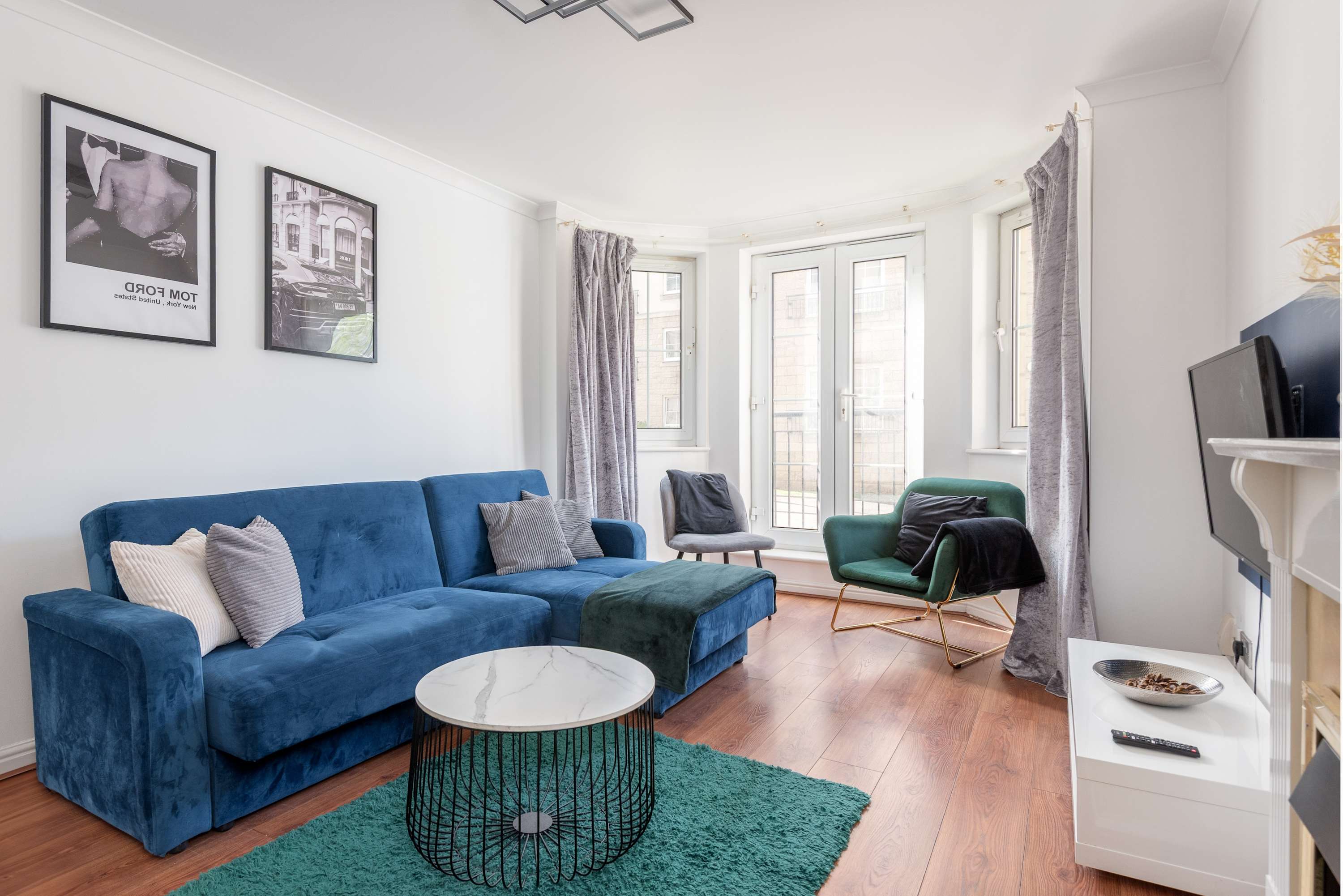Spacious Apt Stay - Near City Centre & Tram -Walk to Leith in Edinburgh EH6 - Property image 5 - VivreStays