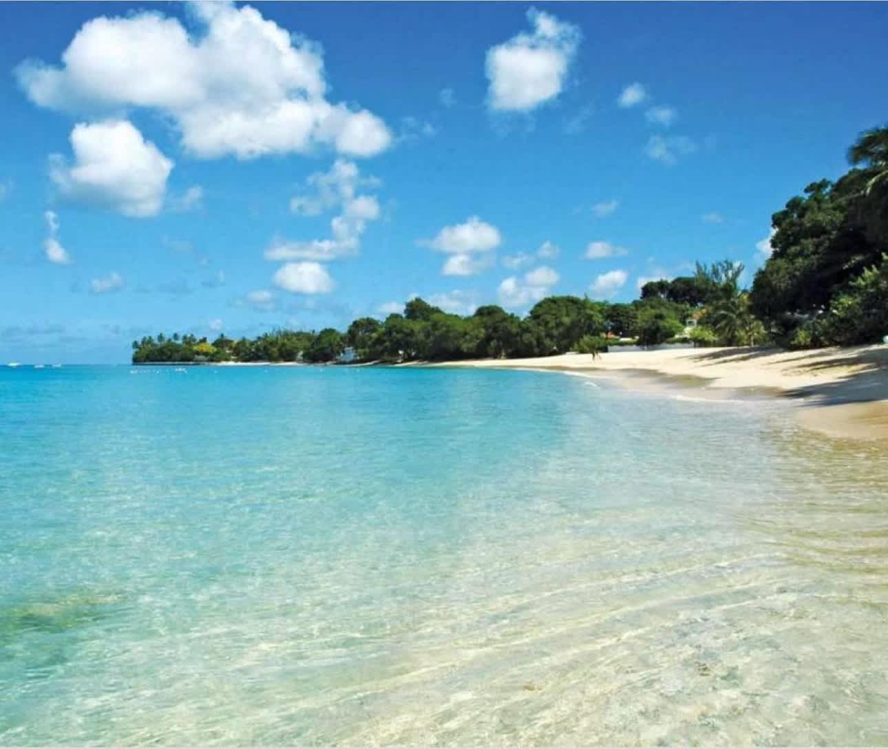 Reeds Bay, Footsteps from your villa