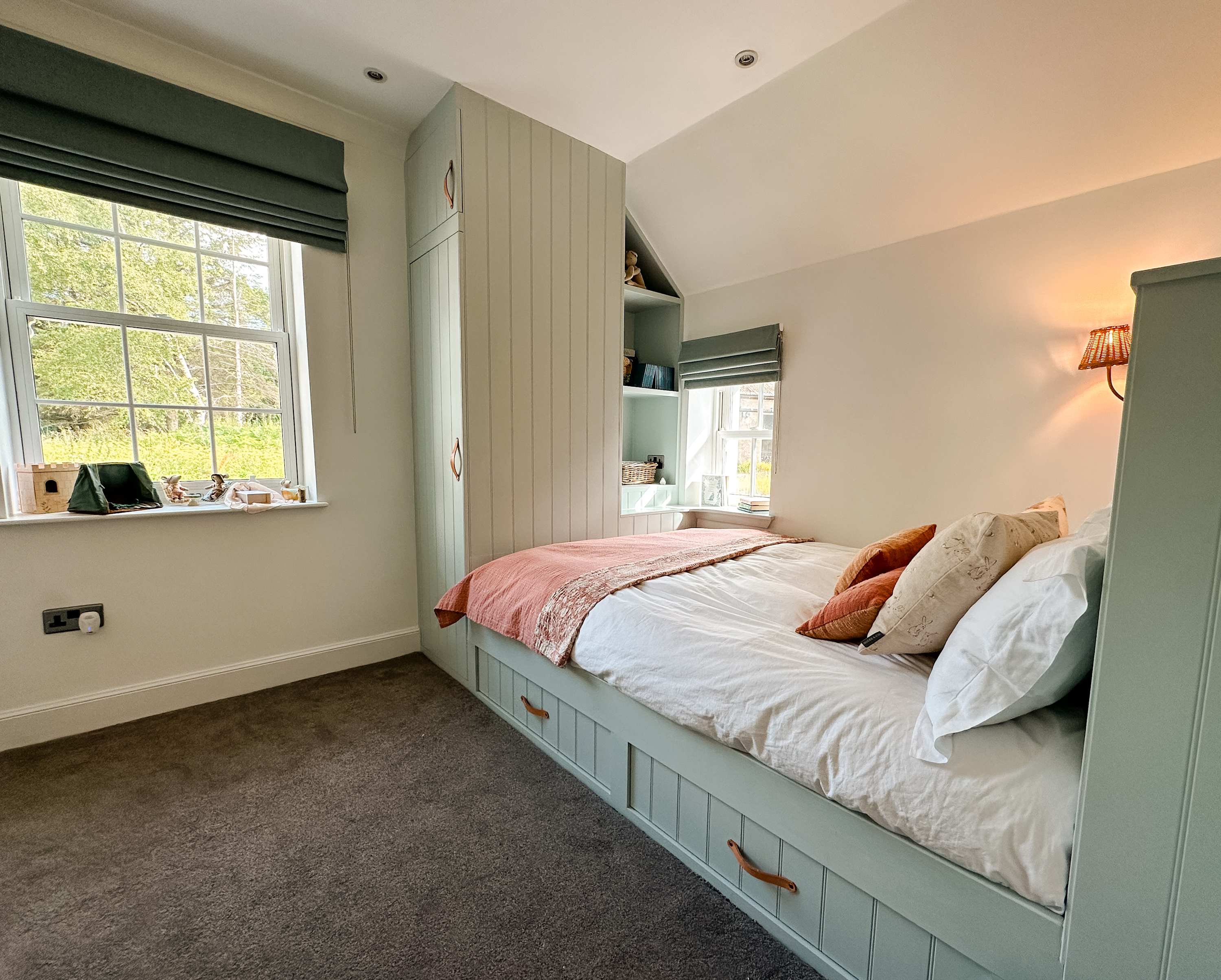 5 Bed Family Home Lochwinnoch in Bridesmill Road PA12 4HR - Property image 19 - VivreStays