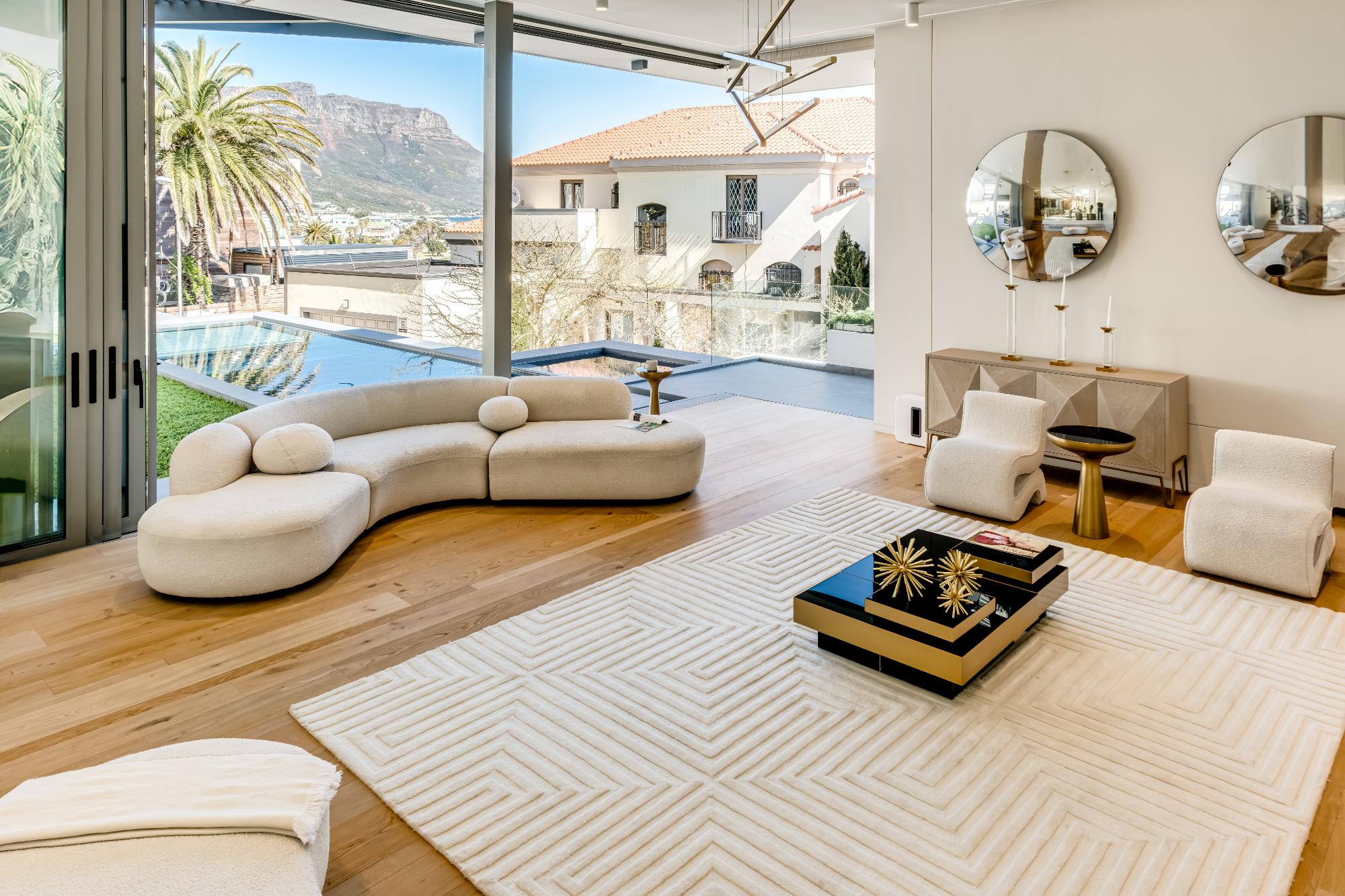 Grand Camps Bay 5bed w Views Pool Gym Villa Serena 7