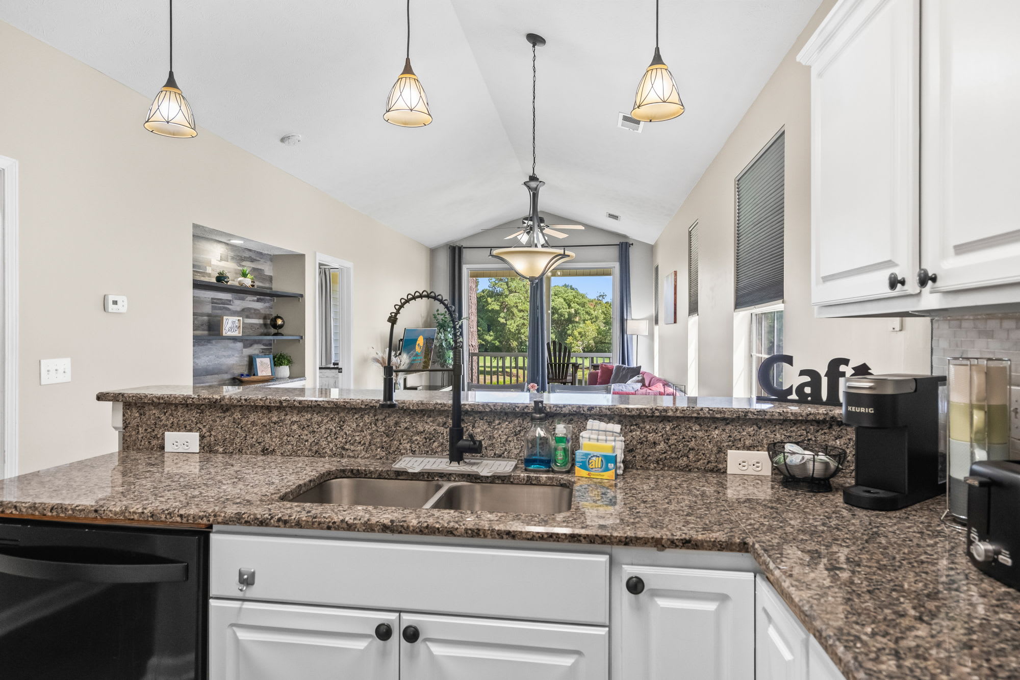 River Oaks 46I Near Golf Areas | Photo 9