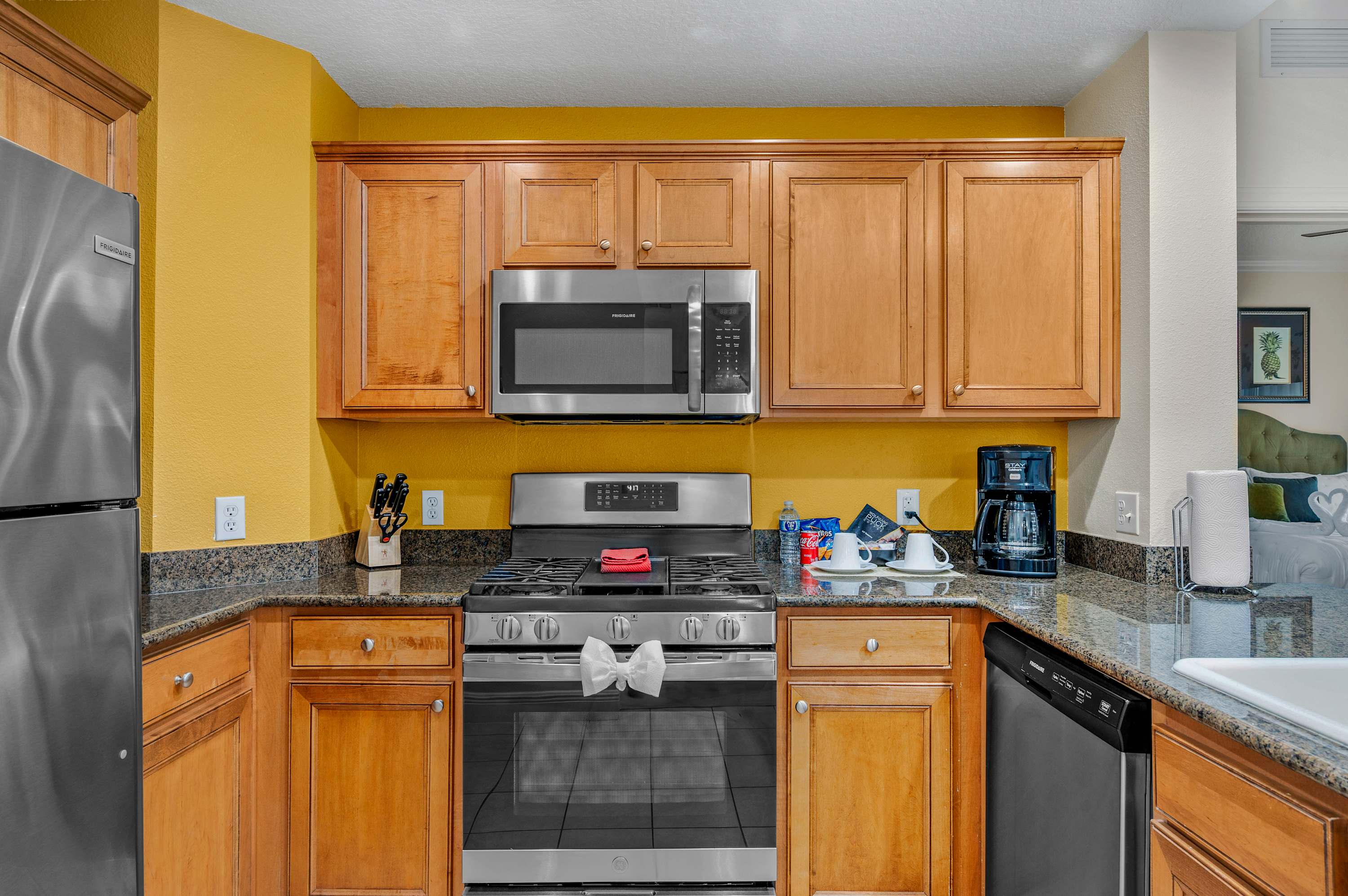 Pool, Golf Course & Reunion view! 6MI to Disney