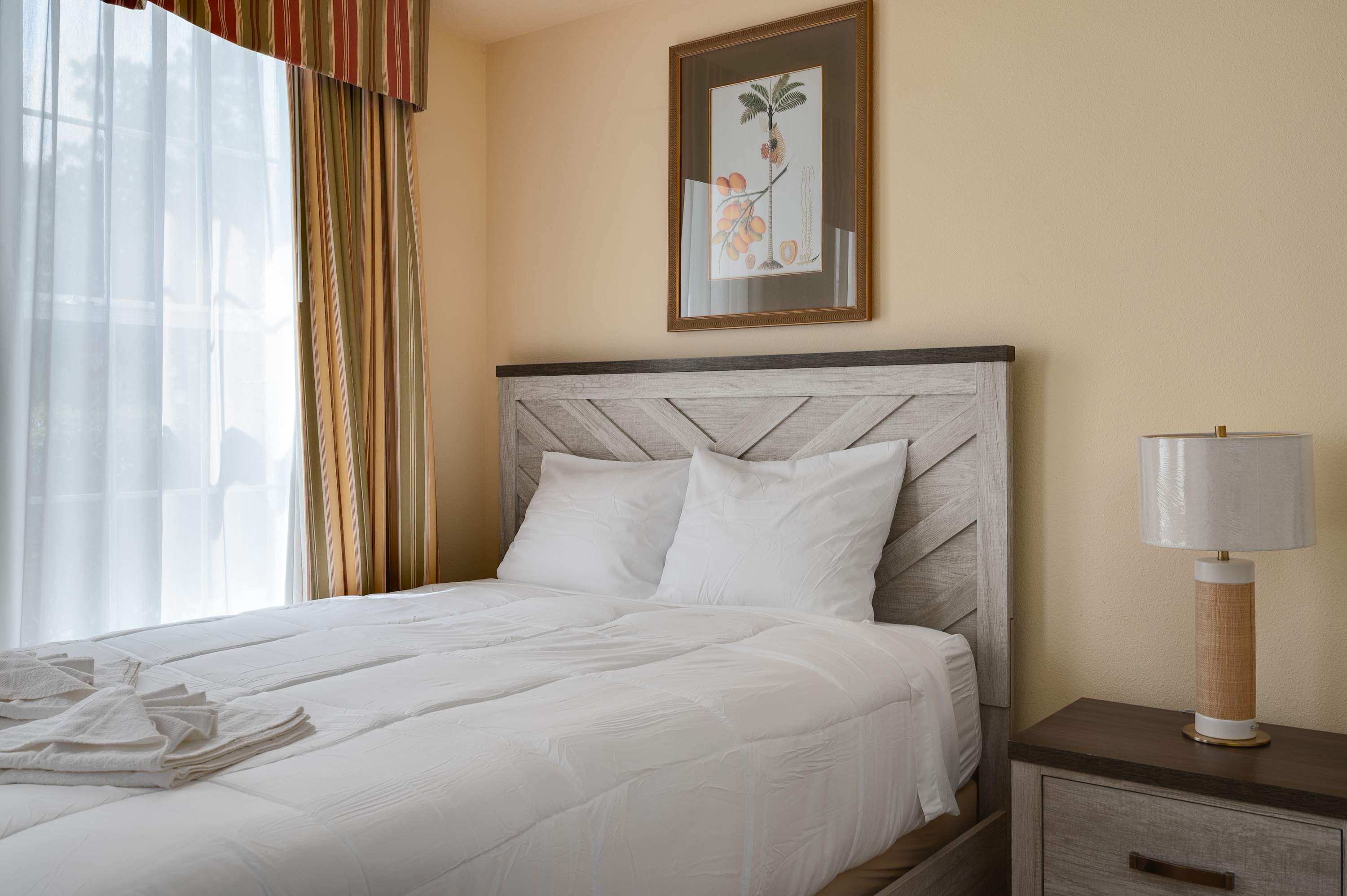 Pool, Golf Course & Reunion view! 6MI to Disney