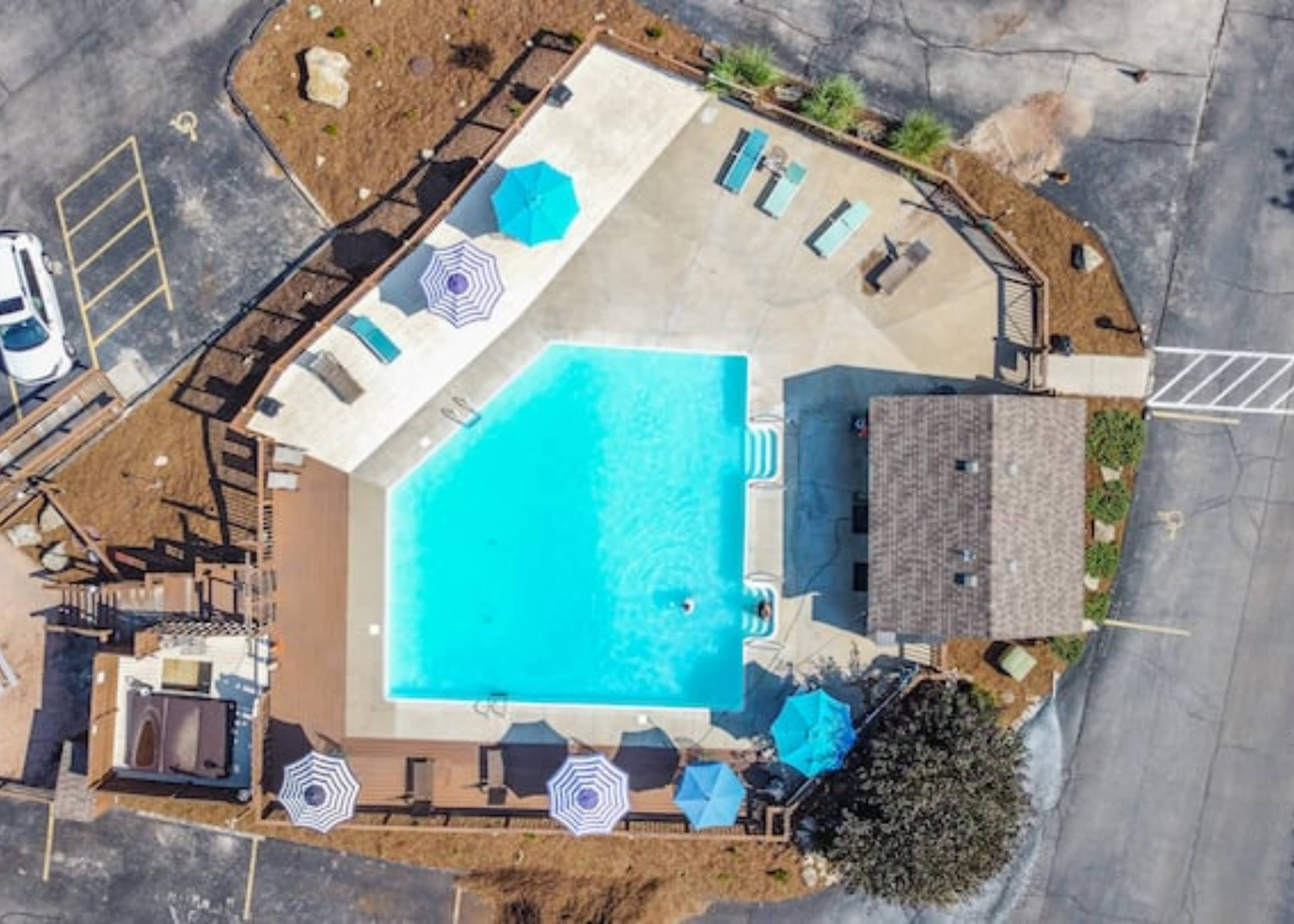 Seasonal outdoor pool