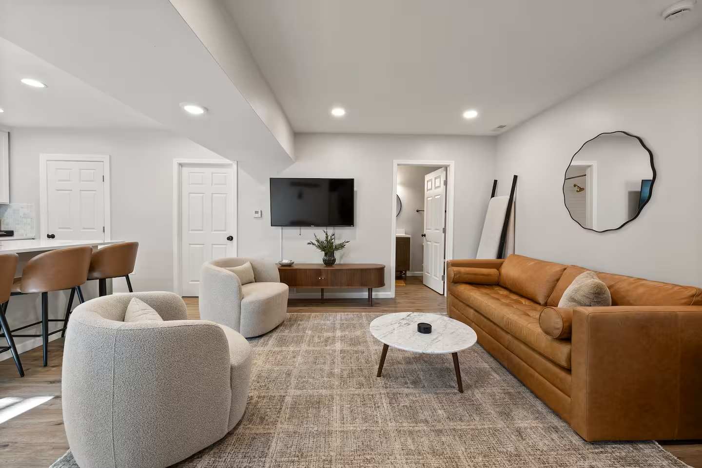 Clintonville Brand New Apartment