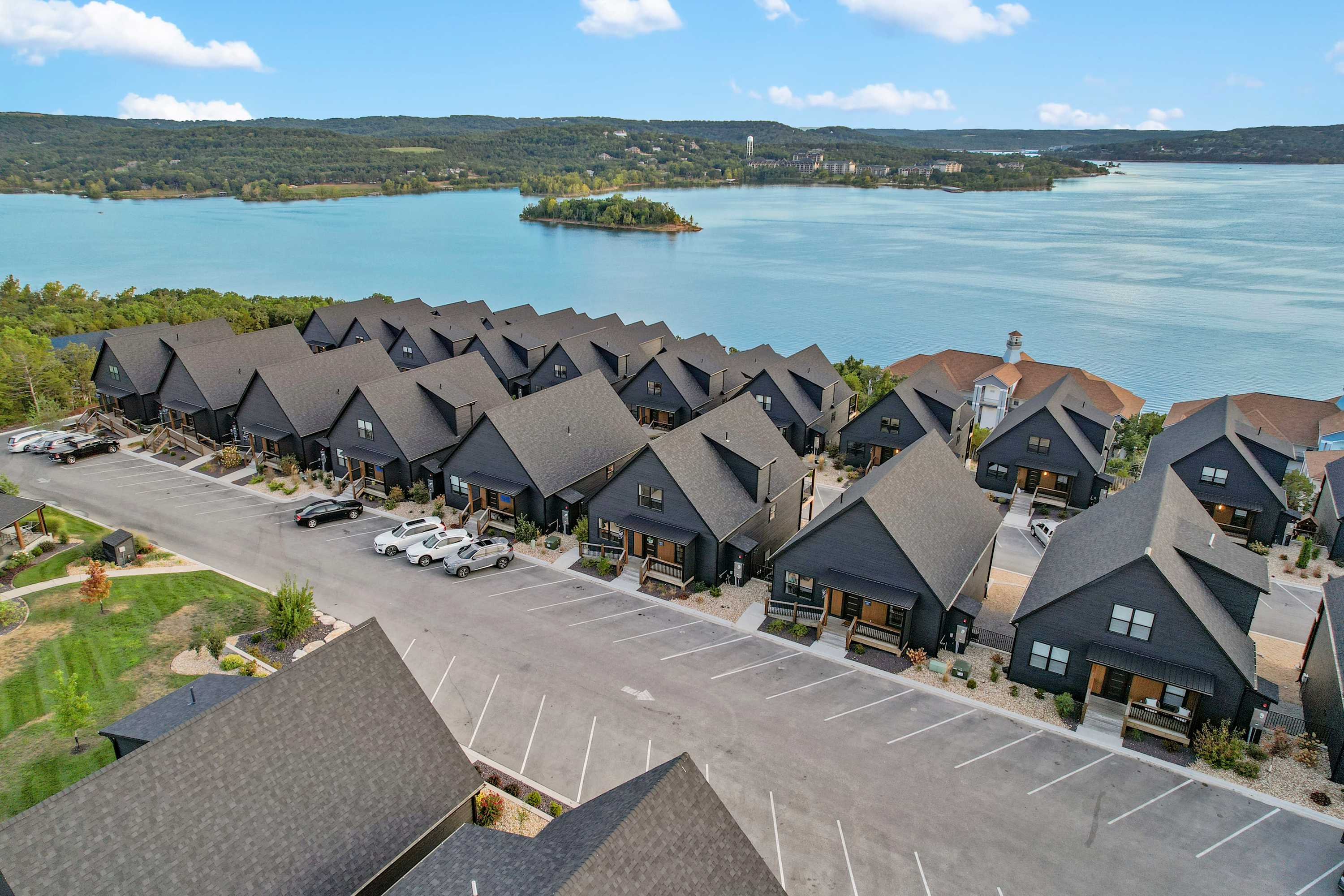 Pineapple Duo - Stay for 34