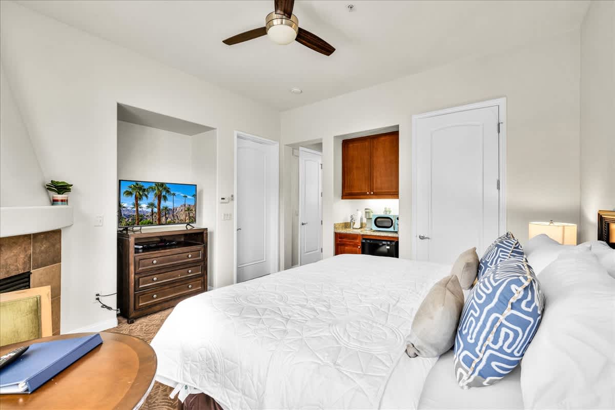 Spectacular Desert Studio Retreat in La Quinta #C - Photo 4