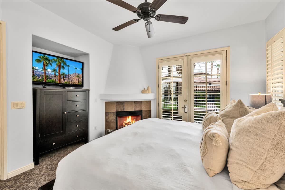 Desert Studio Retreat in Prime Location Legacy Villas #C - Photo 3