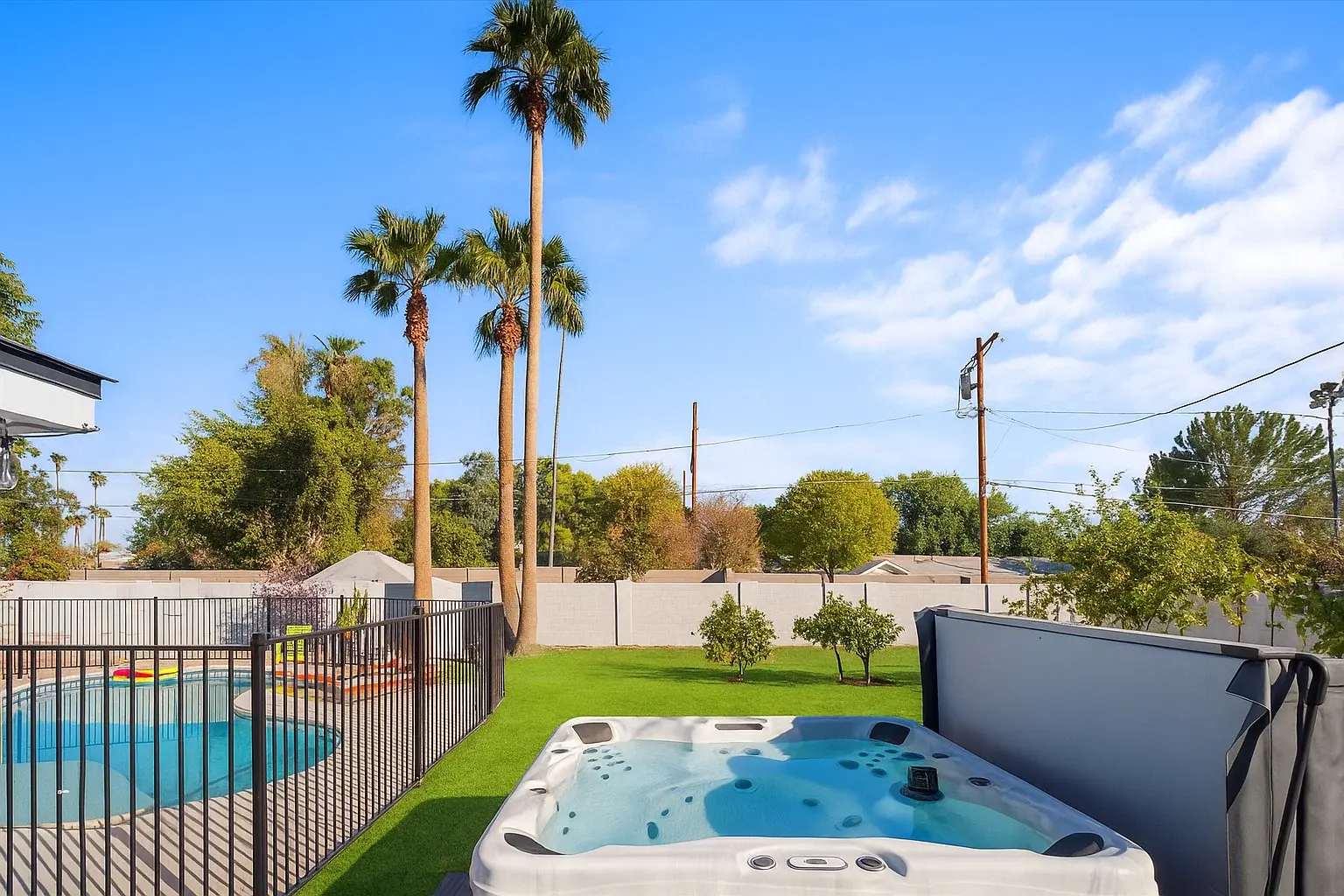 The Citrus House | Pool & Hot Tub Right in Arcadia 6