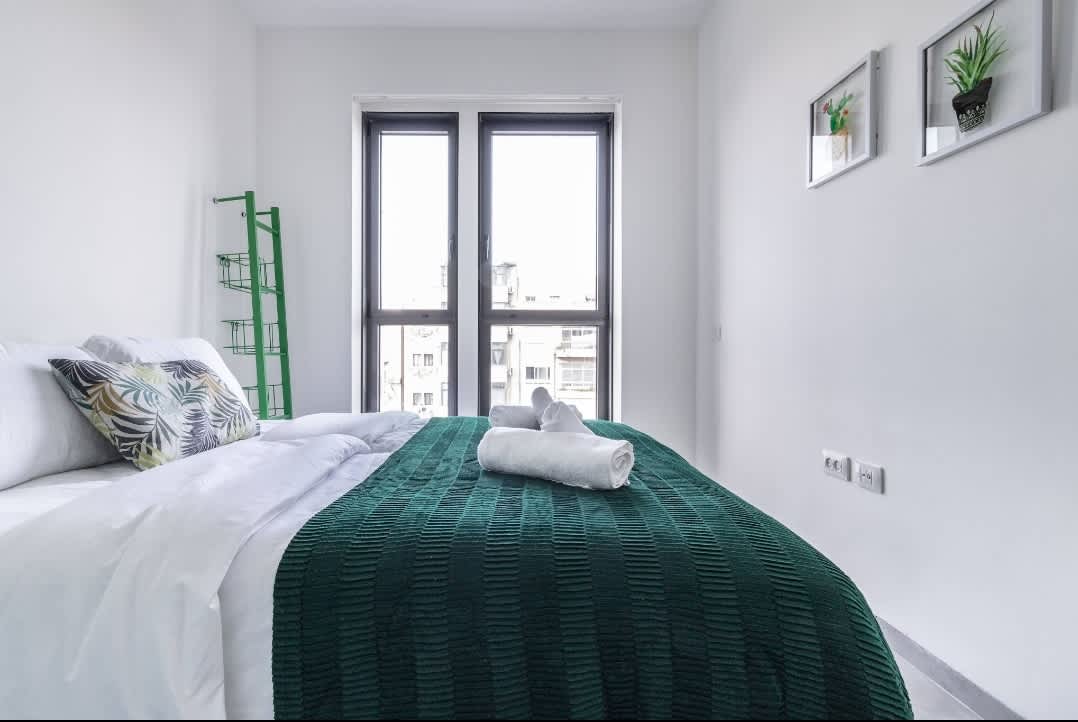 Stylish 2BR Apartment with Parking & Views in Jaffa Street photo 5