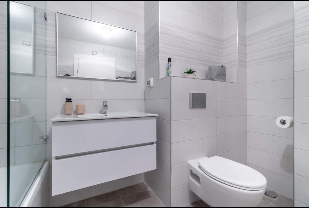 Stylish 2BR Apartment with Parking & Views in Jaffa Street photo 18