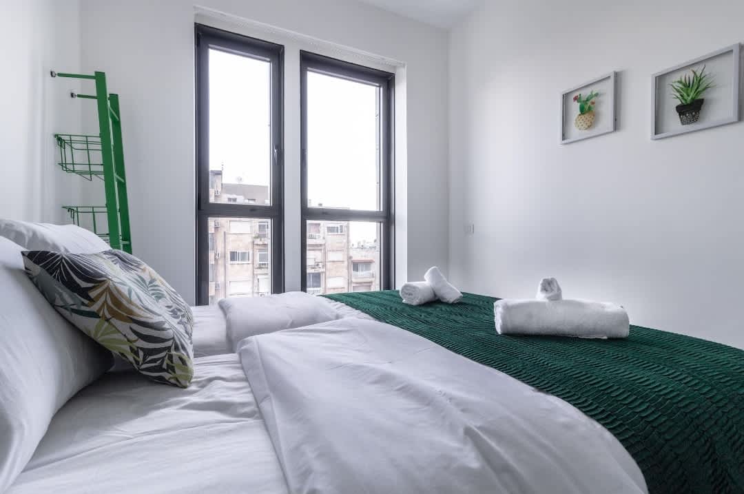 Stylish 2BR Apartment with Parking & Views in Jaffa Street photo 19