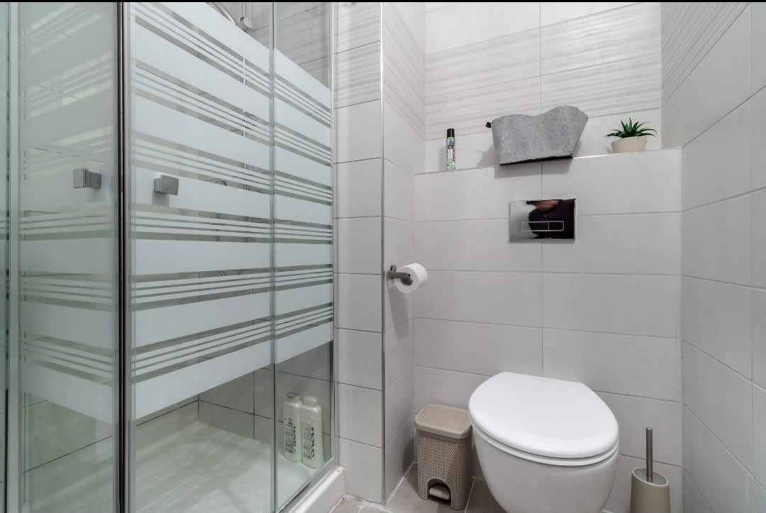 Stylish 2BR Apartment with Parking & Views in Jaffa Street photo 23