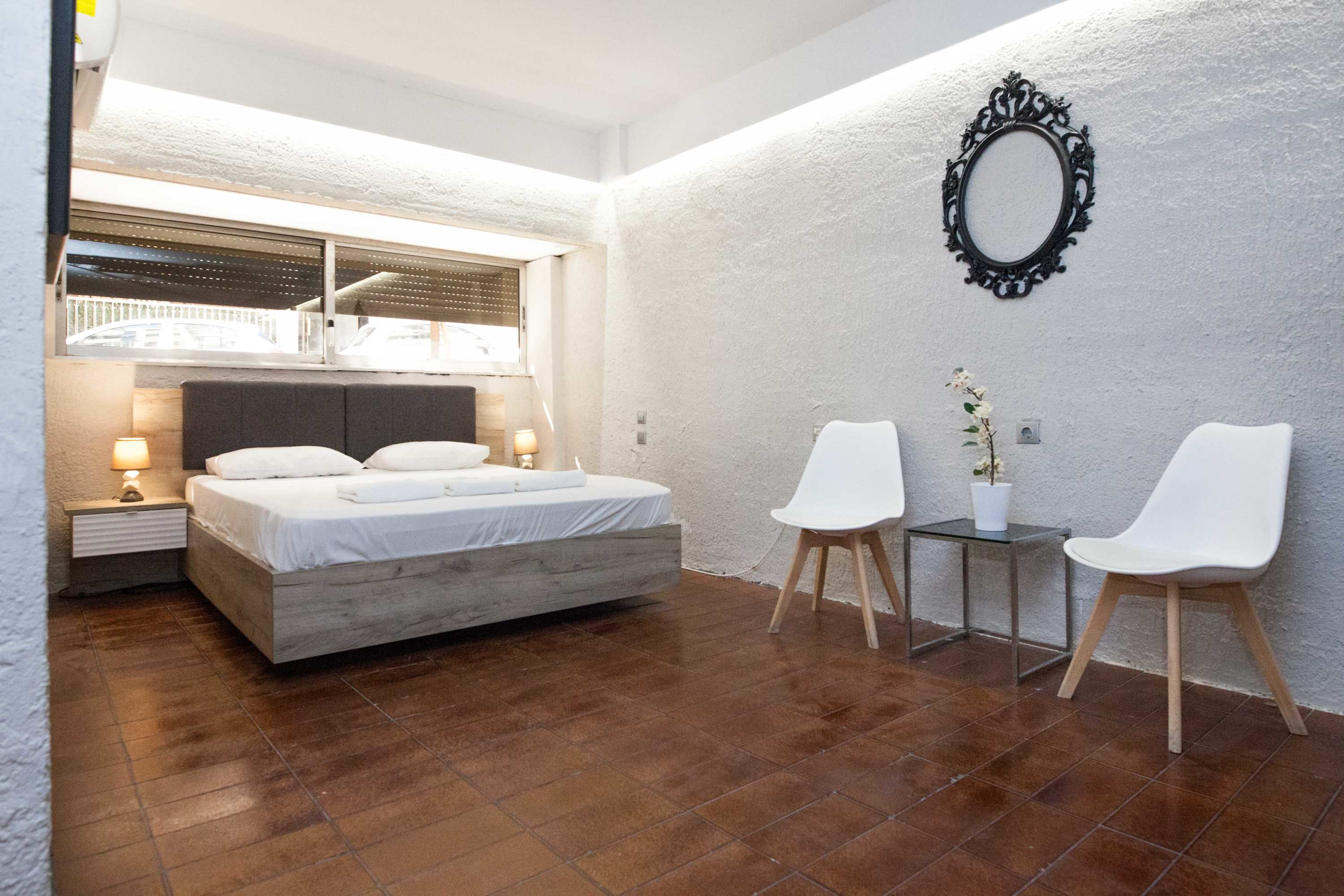 Kolonaki Spacious 1 Bd Apt with Outdoor Patio — holiday rental in Athens