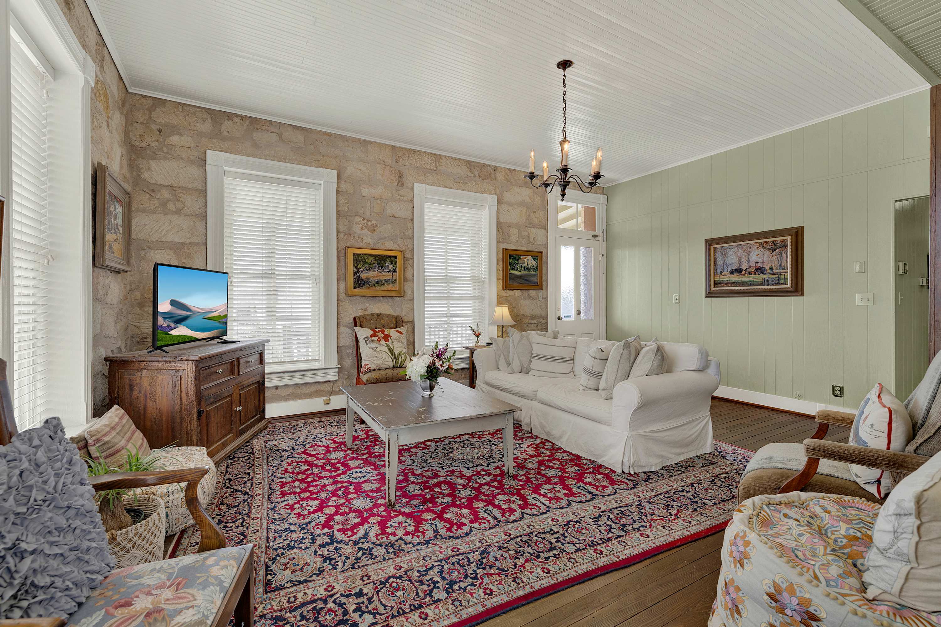 Main Street Suites 2