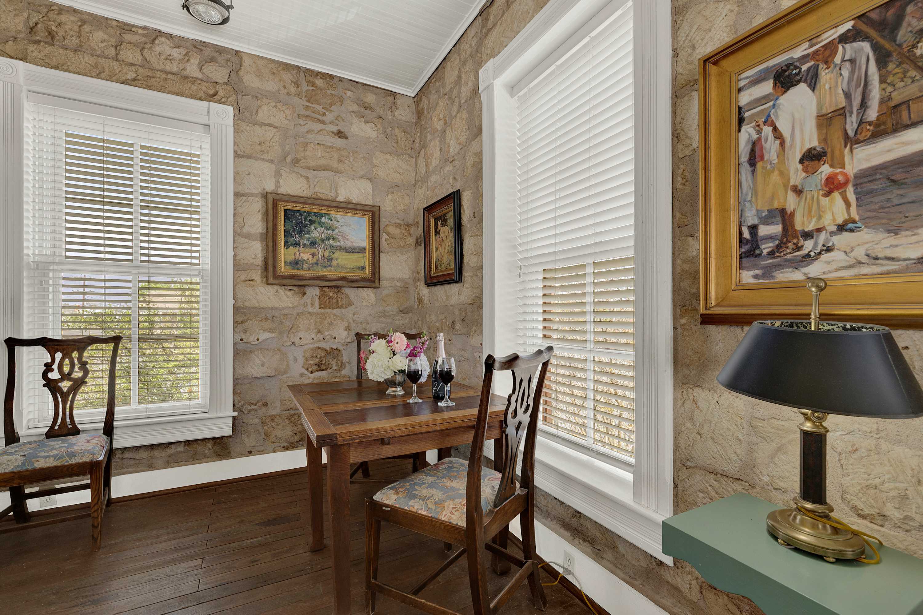 Main Street Suites 4