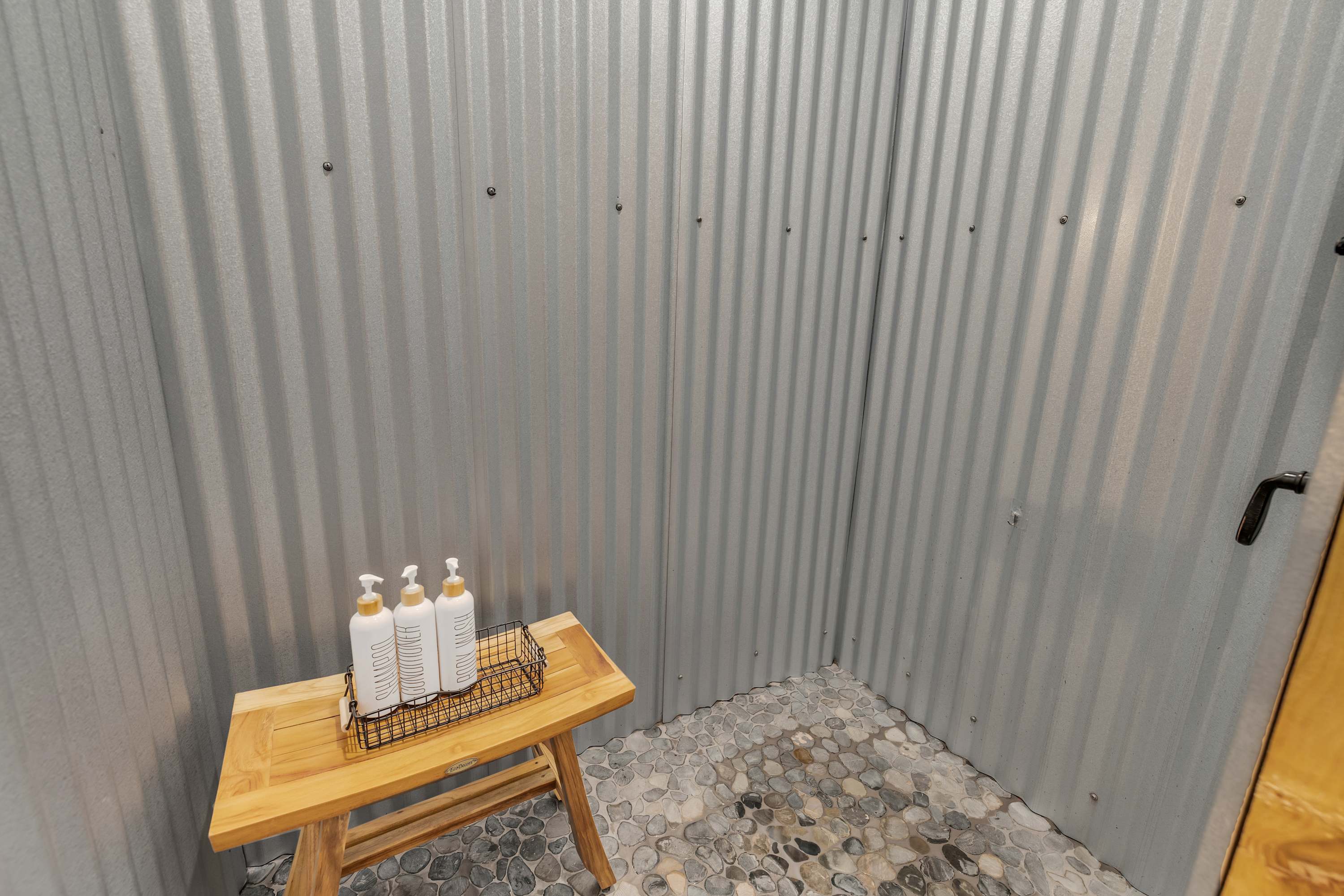 Yellow Cabin | Photo 21