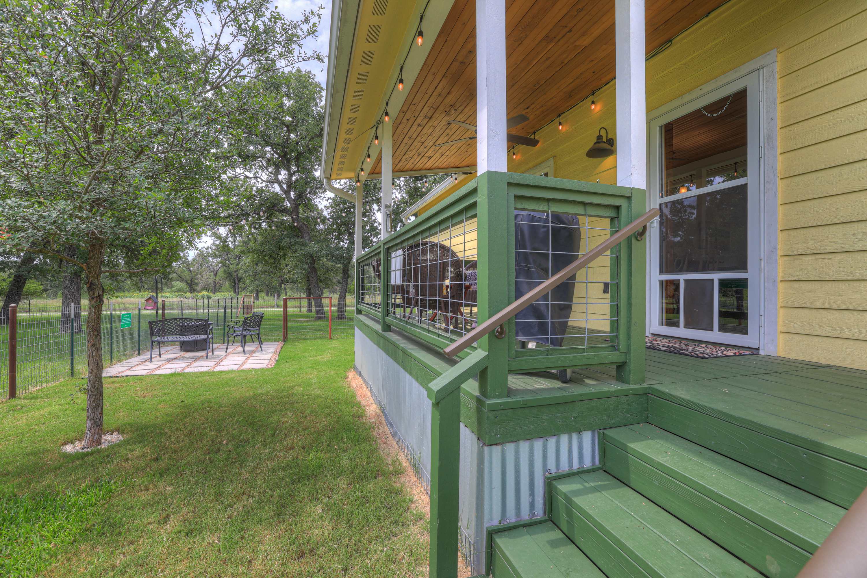 Yellow Cabin | Photo 28