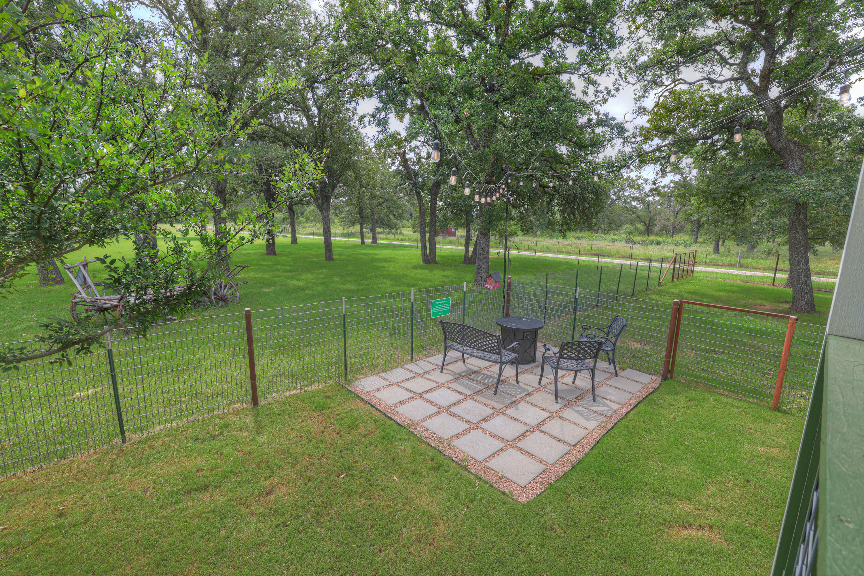 Yellow Cabin | Photo 29