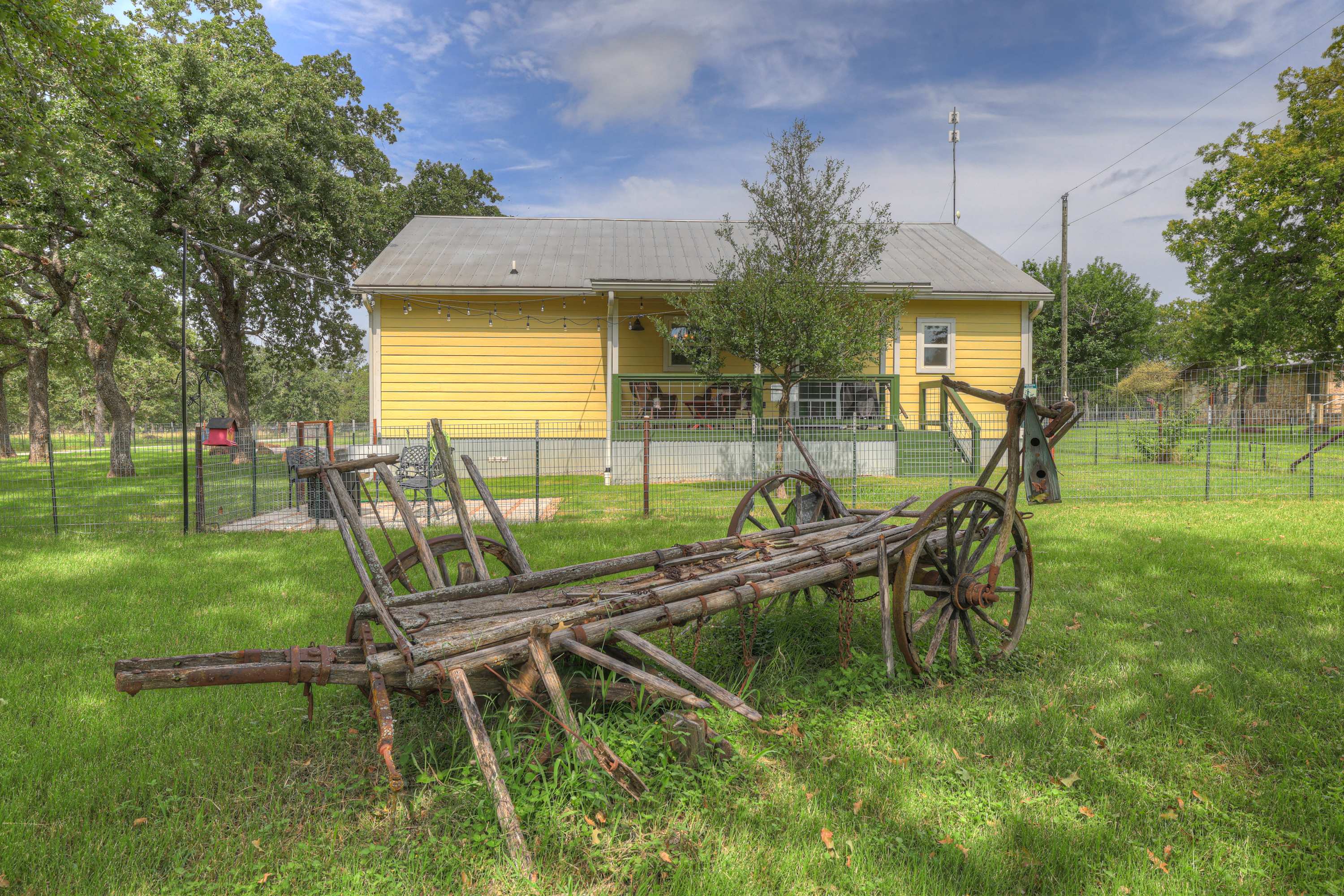 Yellow Cabin | Photo 30