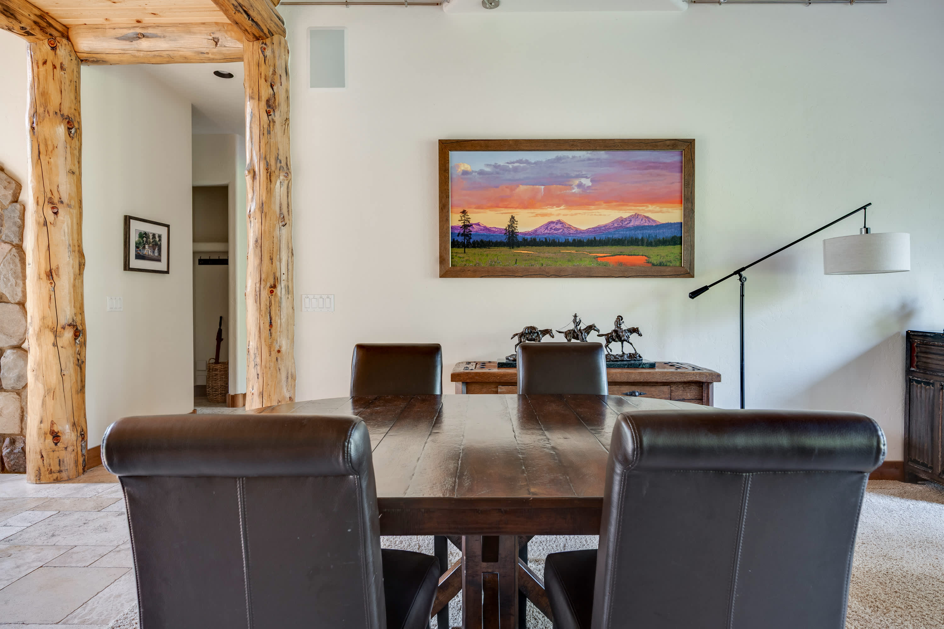 Riverfront, Pool Table | Deschutes River Lodge