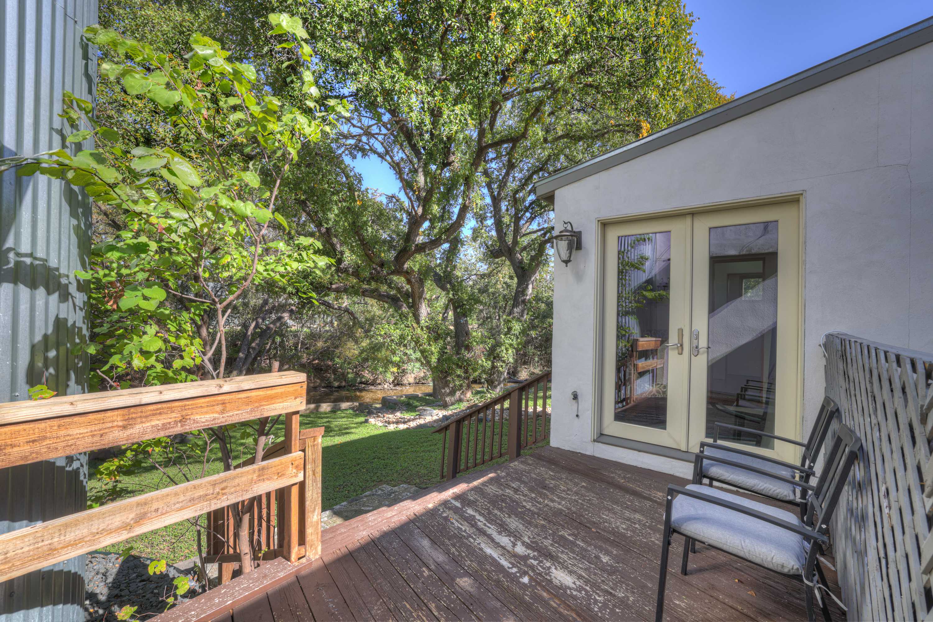 Schubert Place B | Photo 14