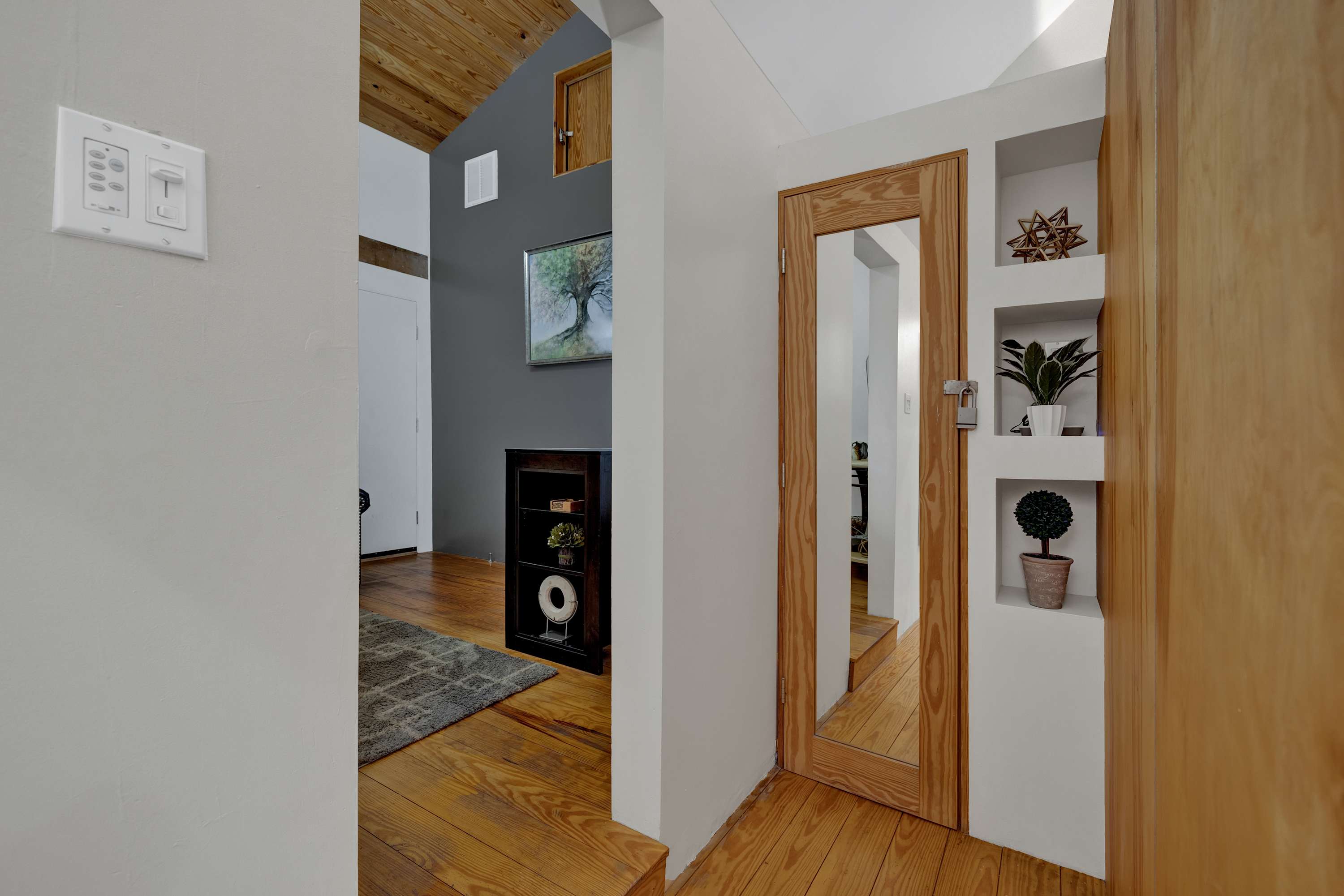 Schubert Place B | Photo 5