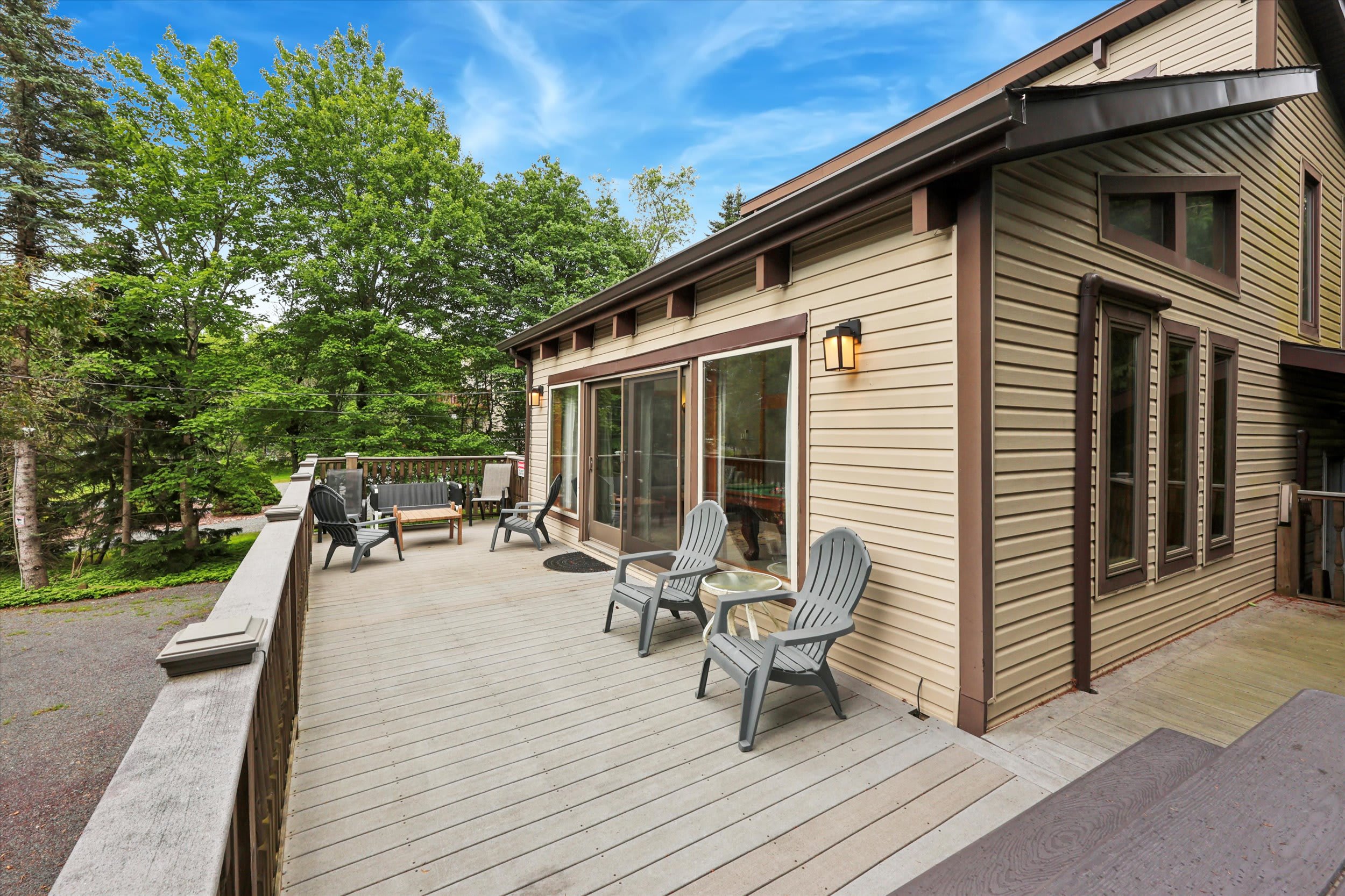 Relax outdoors with a shaded patio area and plenty of seating for the whole group.